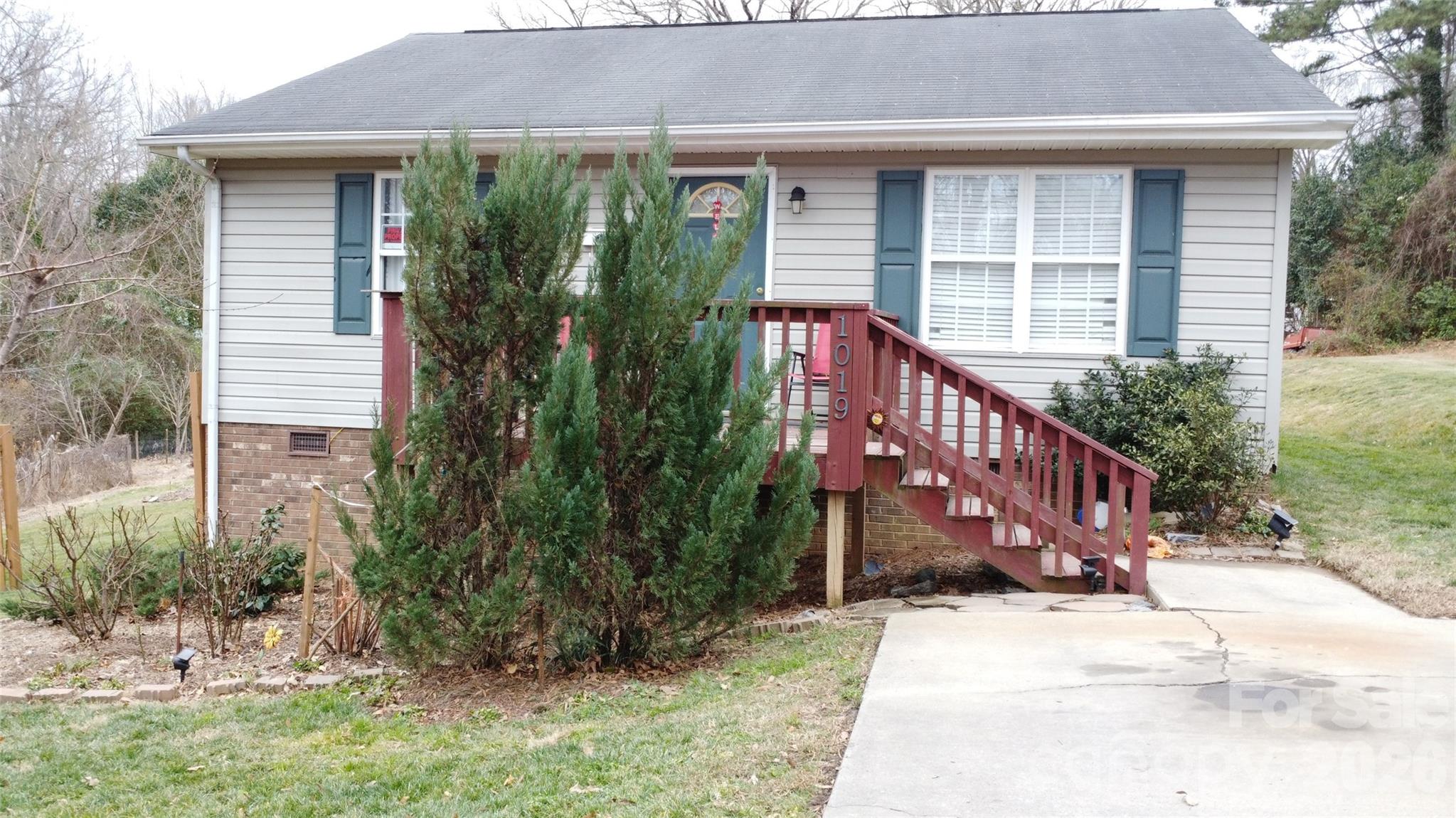 1019 W 7th Avenue — Gastonia