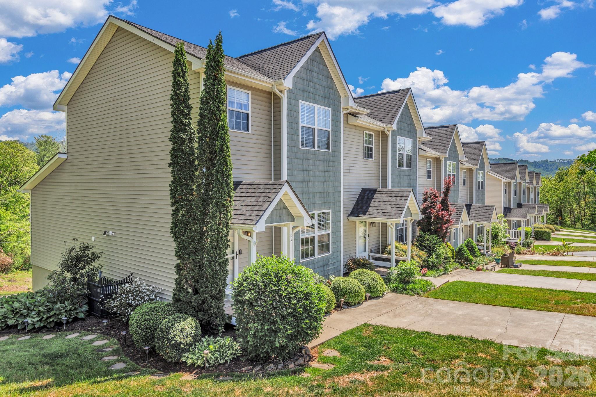 25 Union Chapel Road — Weaverville