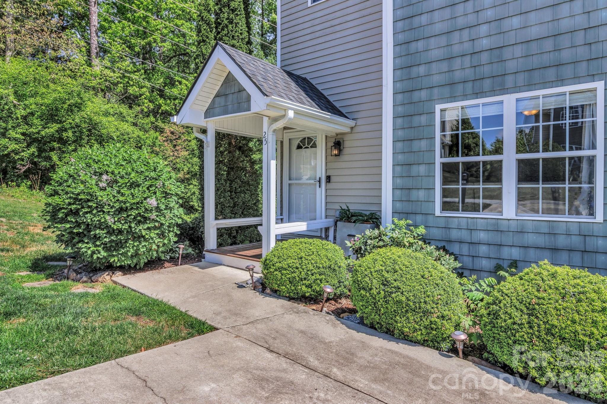 25 Union Chapel Road — Weaverville