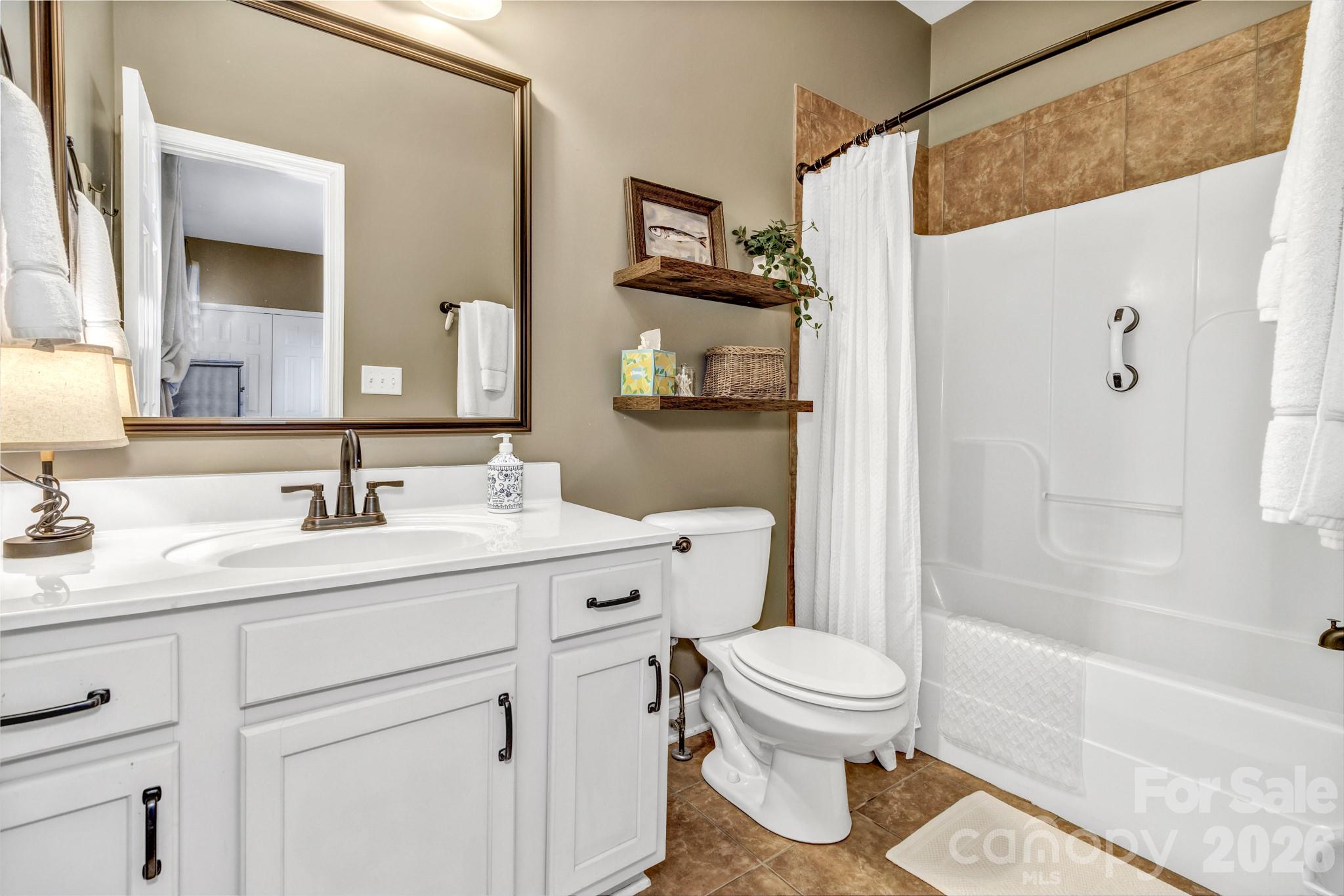 25 Union Chapel Road — Weaverville
