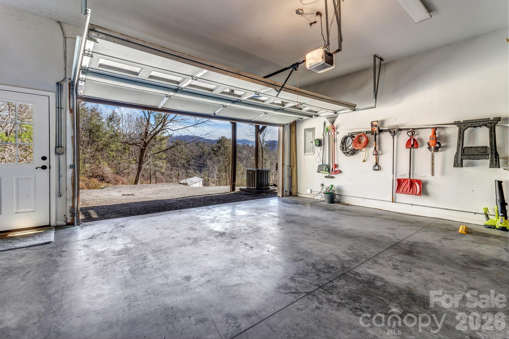25 Union Chapel Road — Weaverville