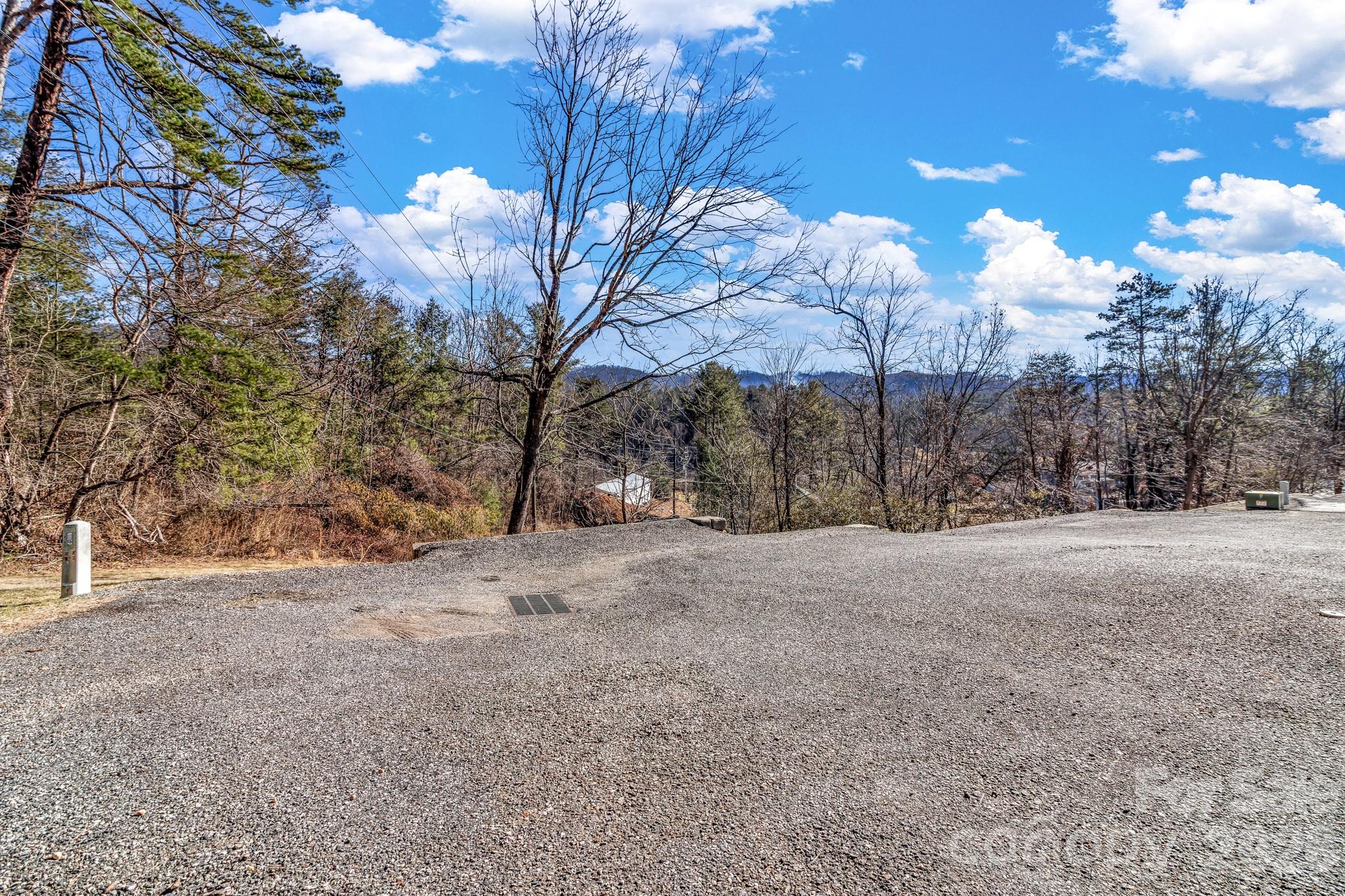 25 Union Chapel Road — Weaverville