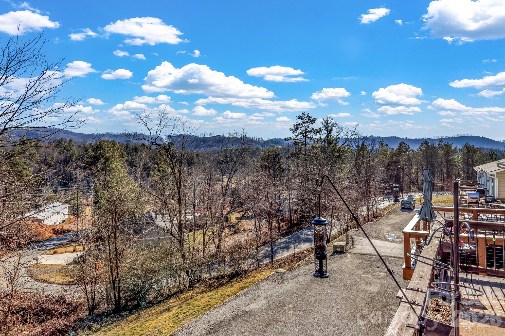 25 Union Chapel Road — Weaverville