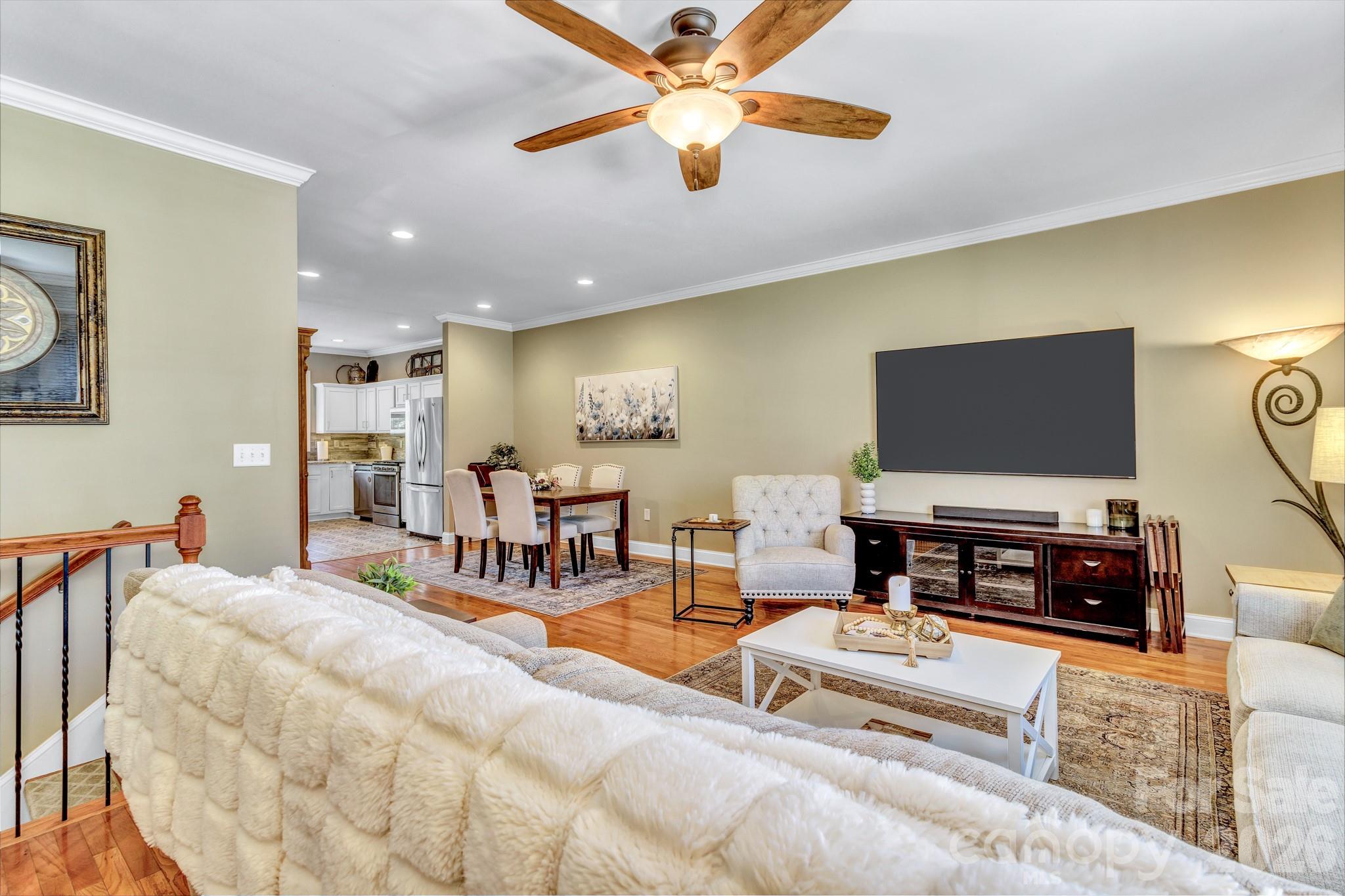 25 Union Chapel Road — Weaverville