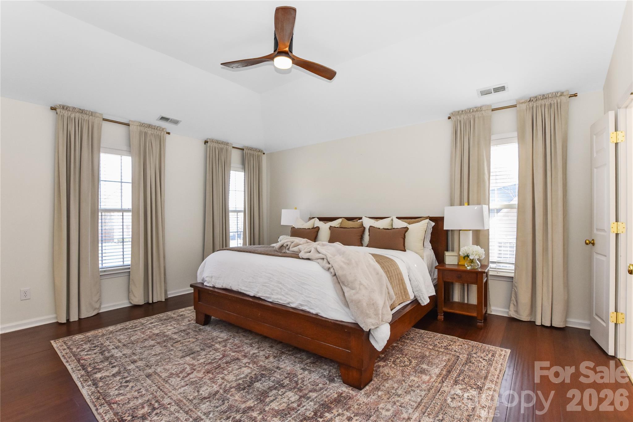 8127 Grahamson Lane — Charlotte