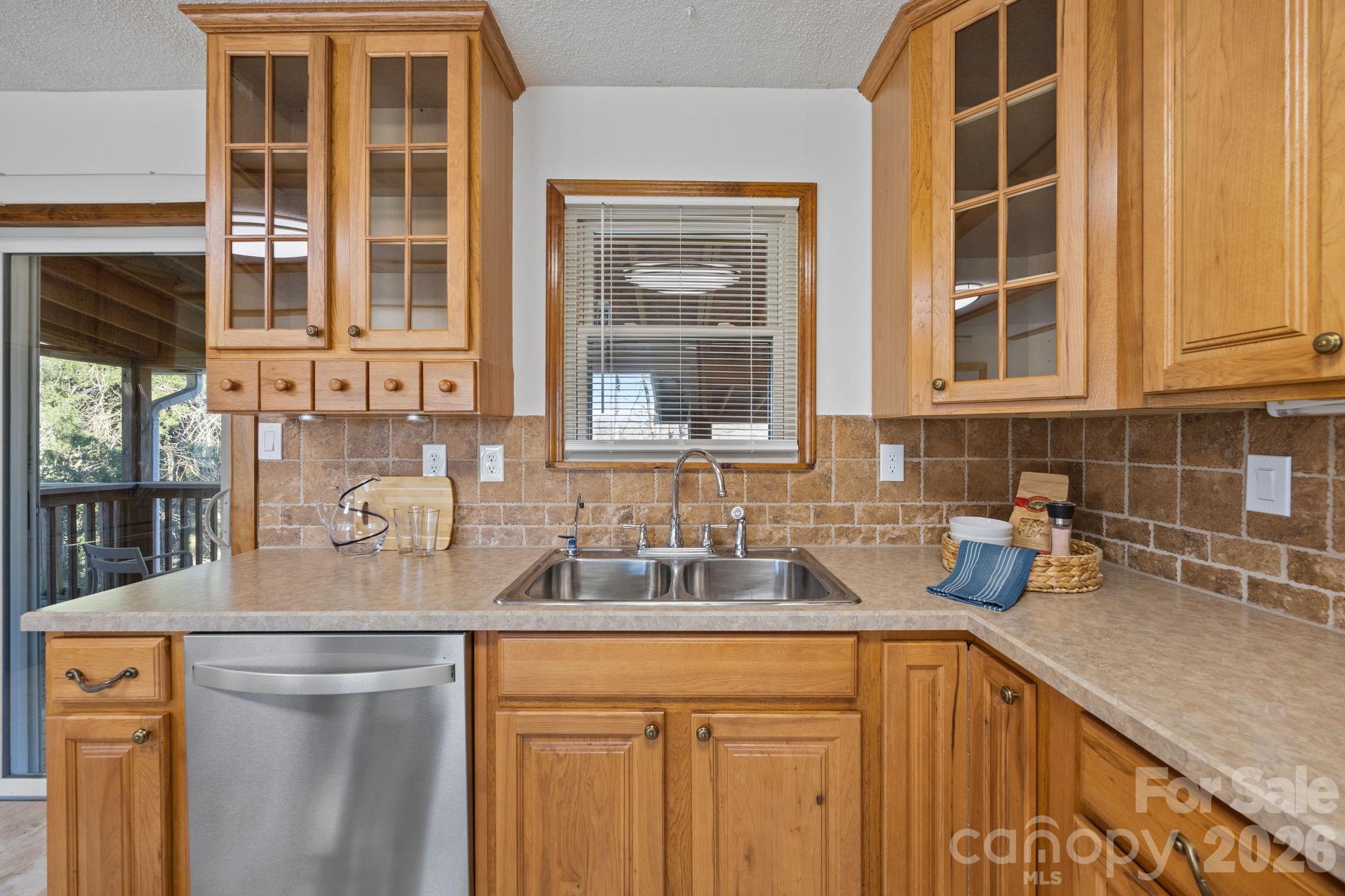 4278 Harbor Lane — Sherrills Ford