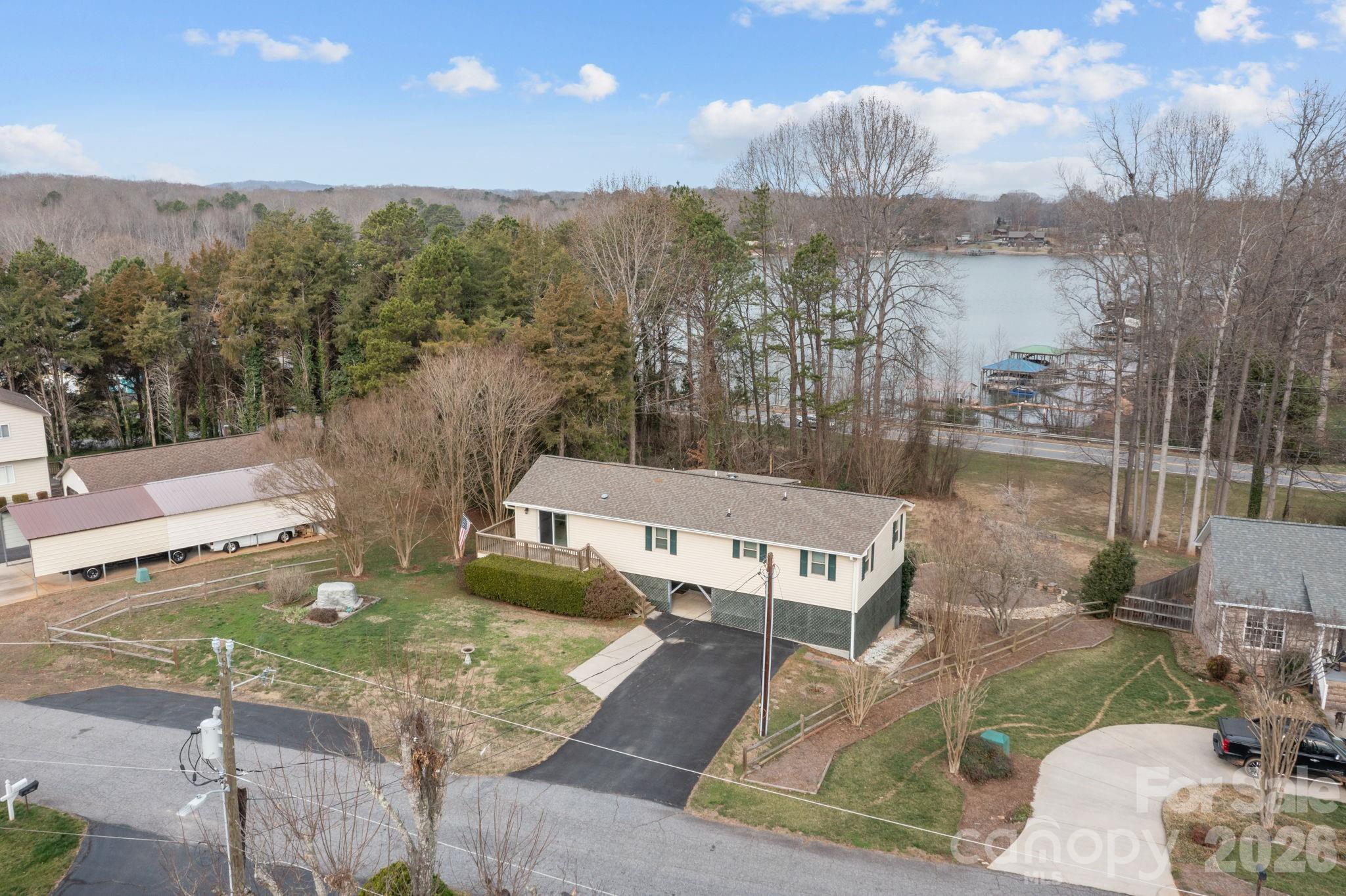 4278 Harbor Lane — Sherrills Ford