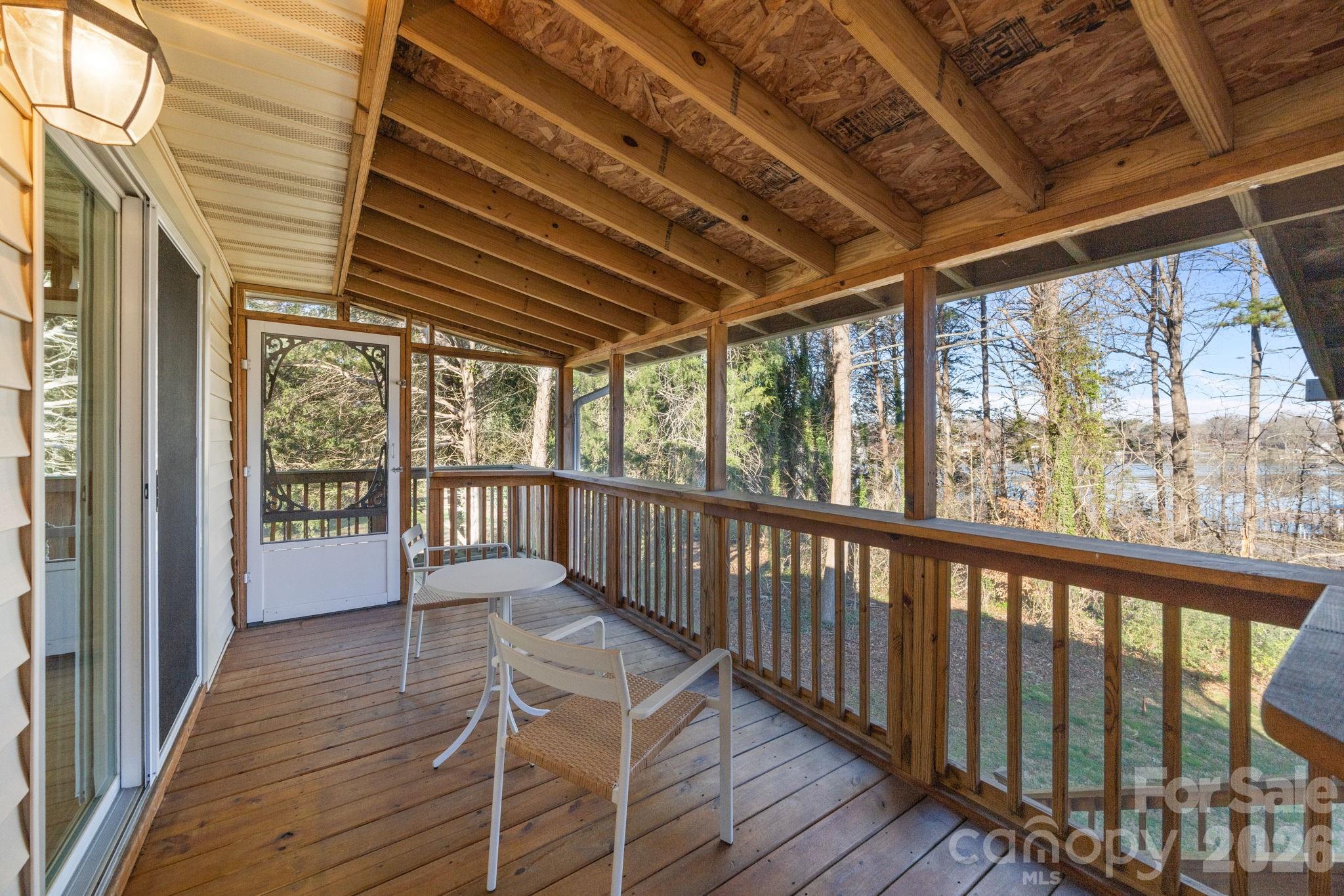 4278 Harbor Lane — Sherrills Ford