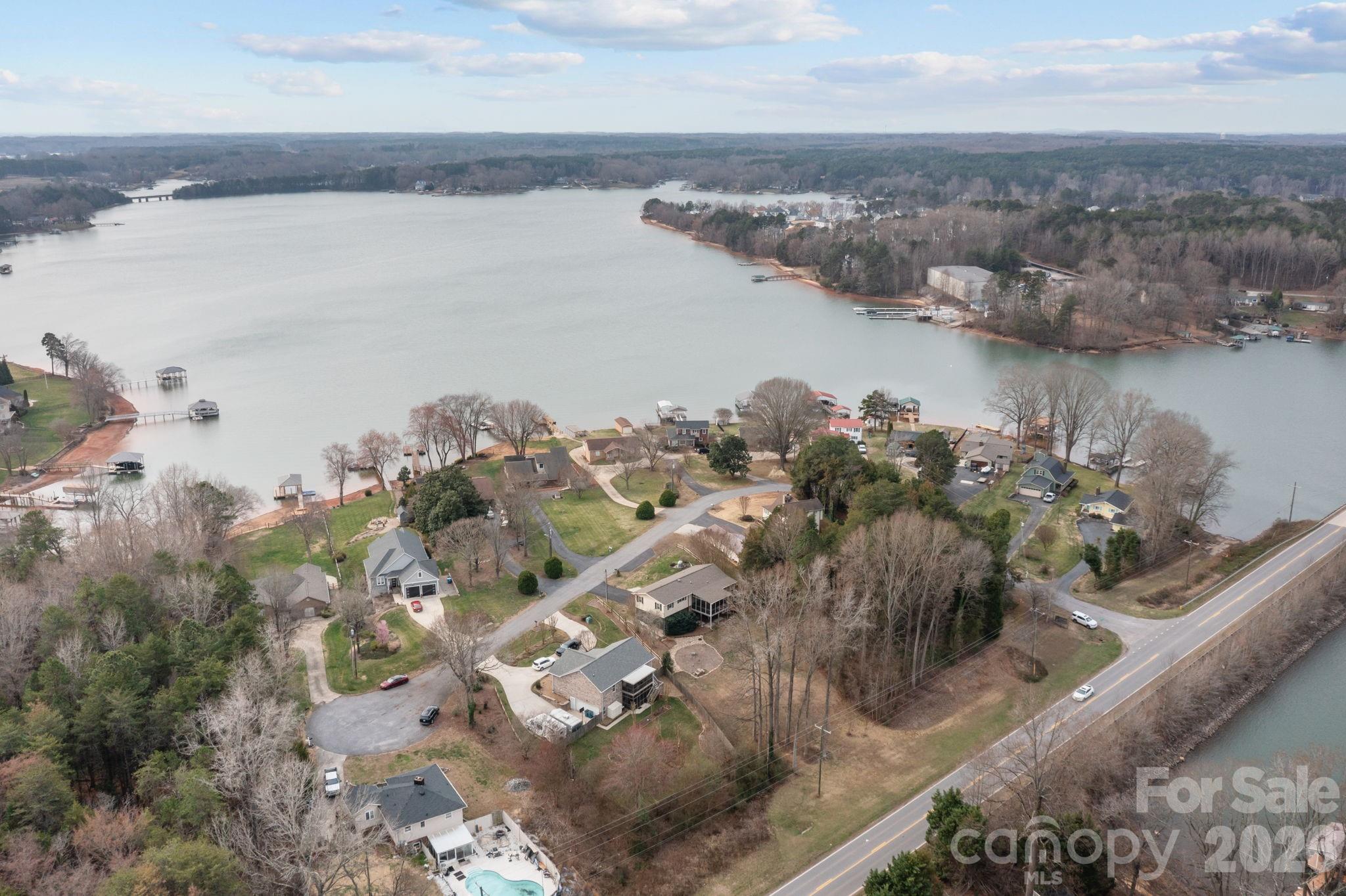 4278 Harbor Lane — Sherrills Ford