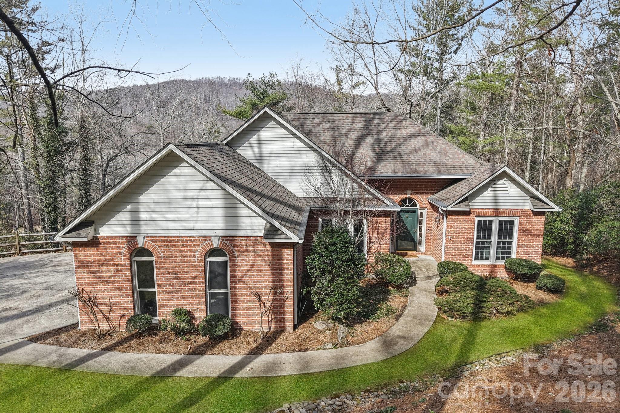 741 Zelda Court — Hendersonville