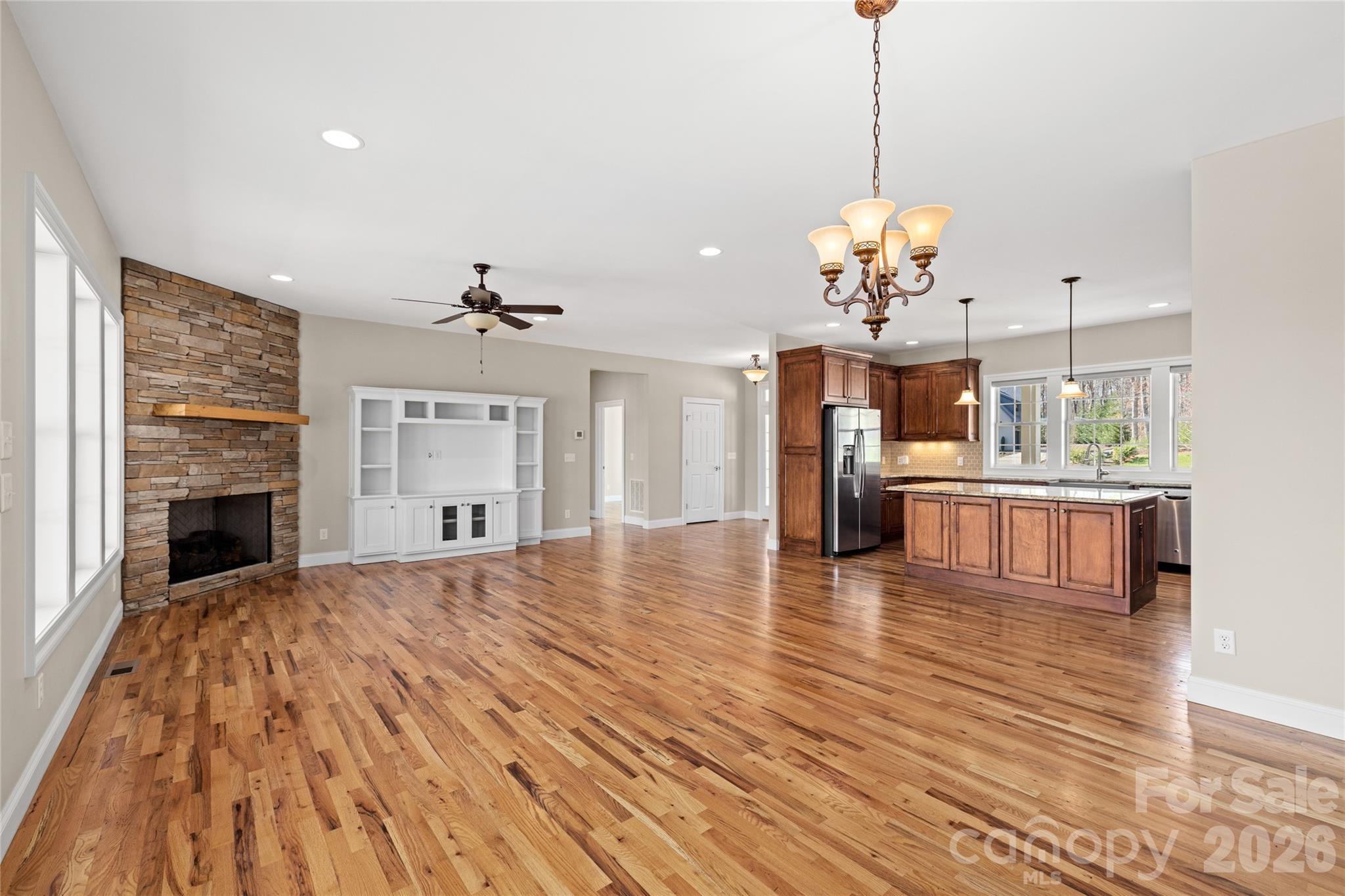 490 Mapleton Lane — Columbus