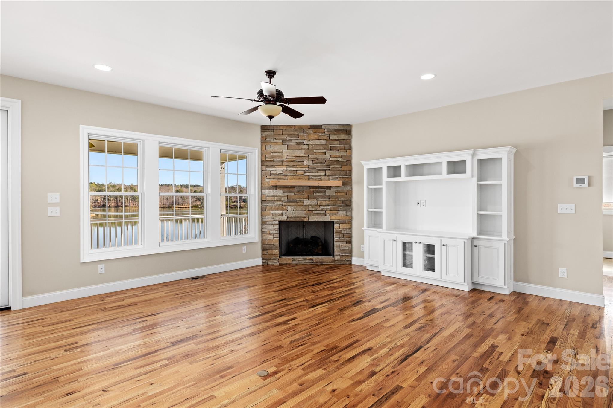 490 Mapleton Lane — Columbus
