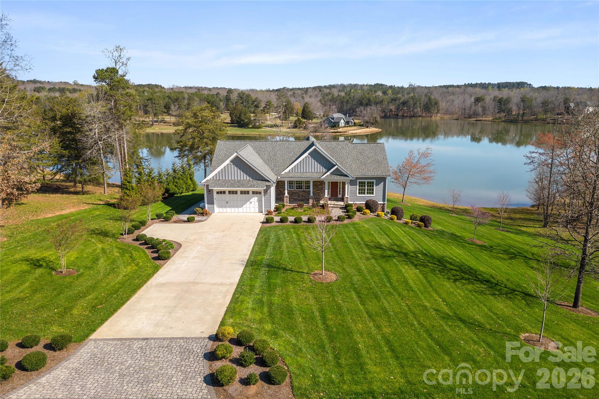 490 Mapleton Lane — Columbus