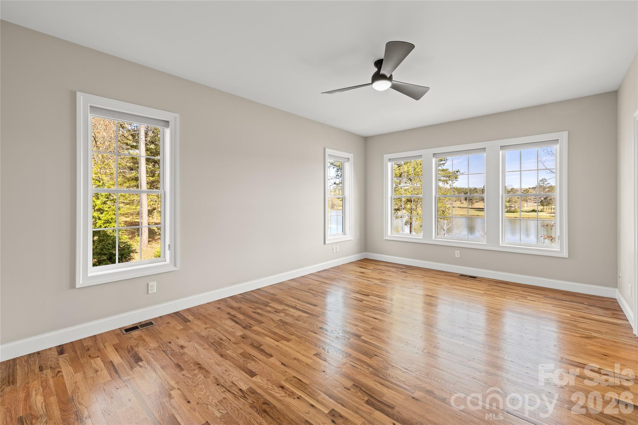 490 Mapleton Lane — Columbus