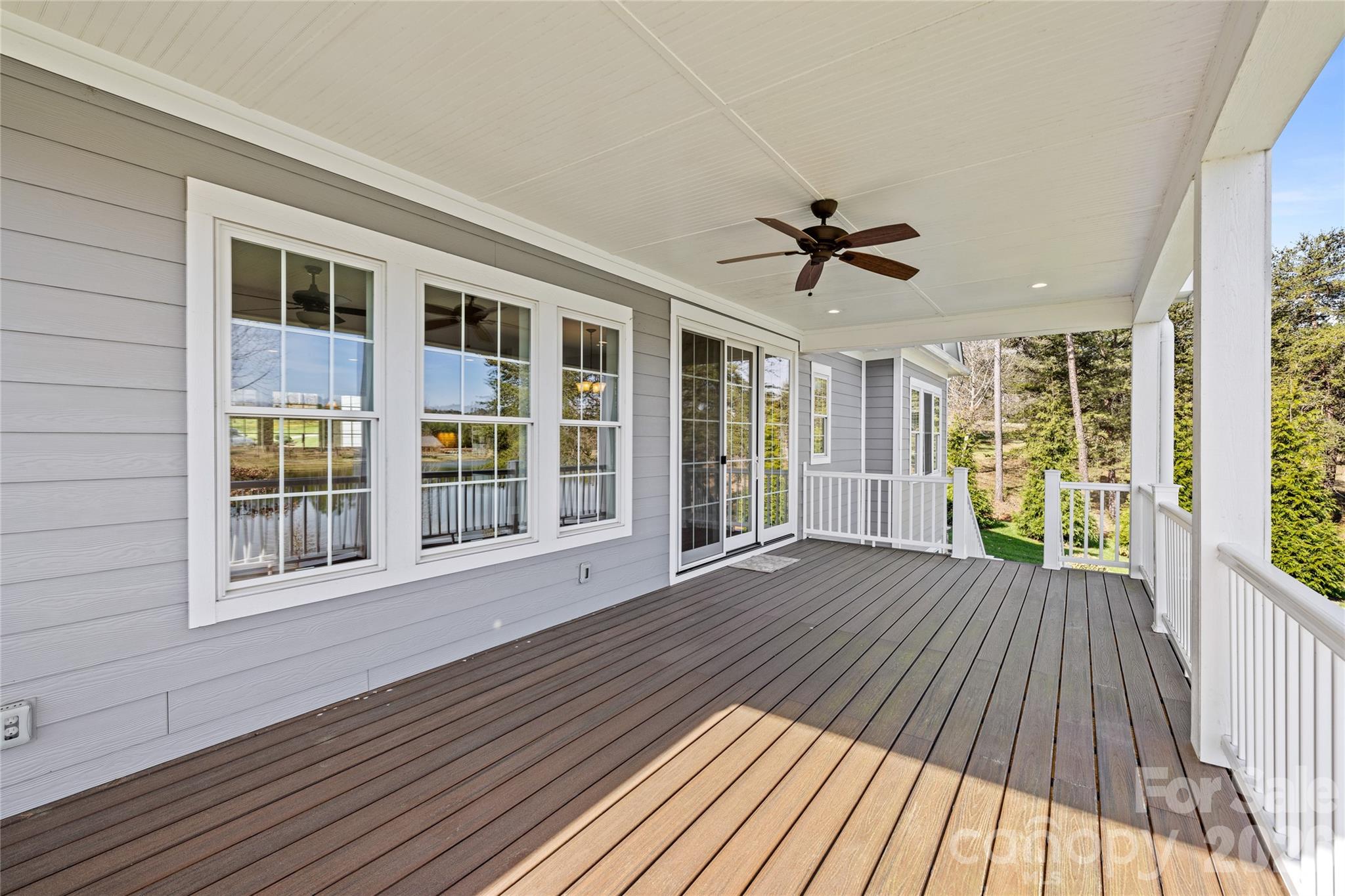 490 Mapleton Lane — Columbus