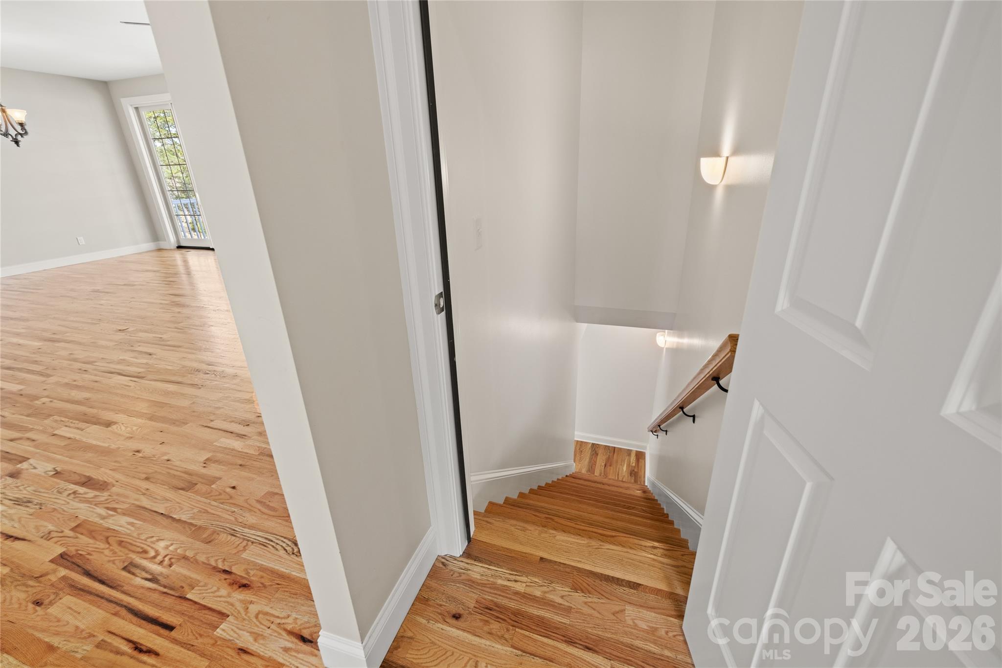 490 Mapleton Lane — Columbus