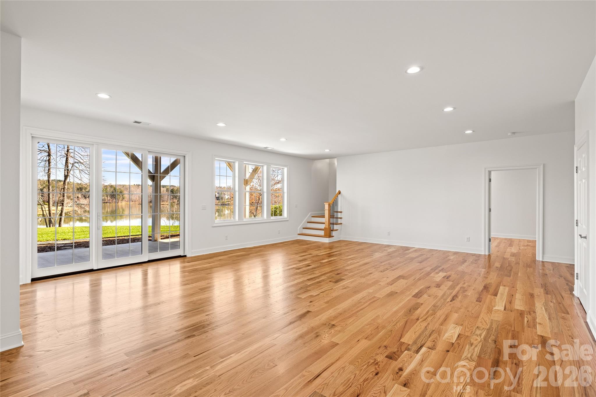 490 Mapleton Lane — Columbus