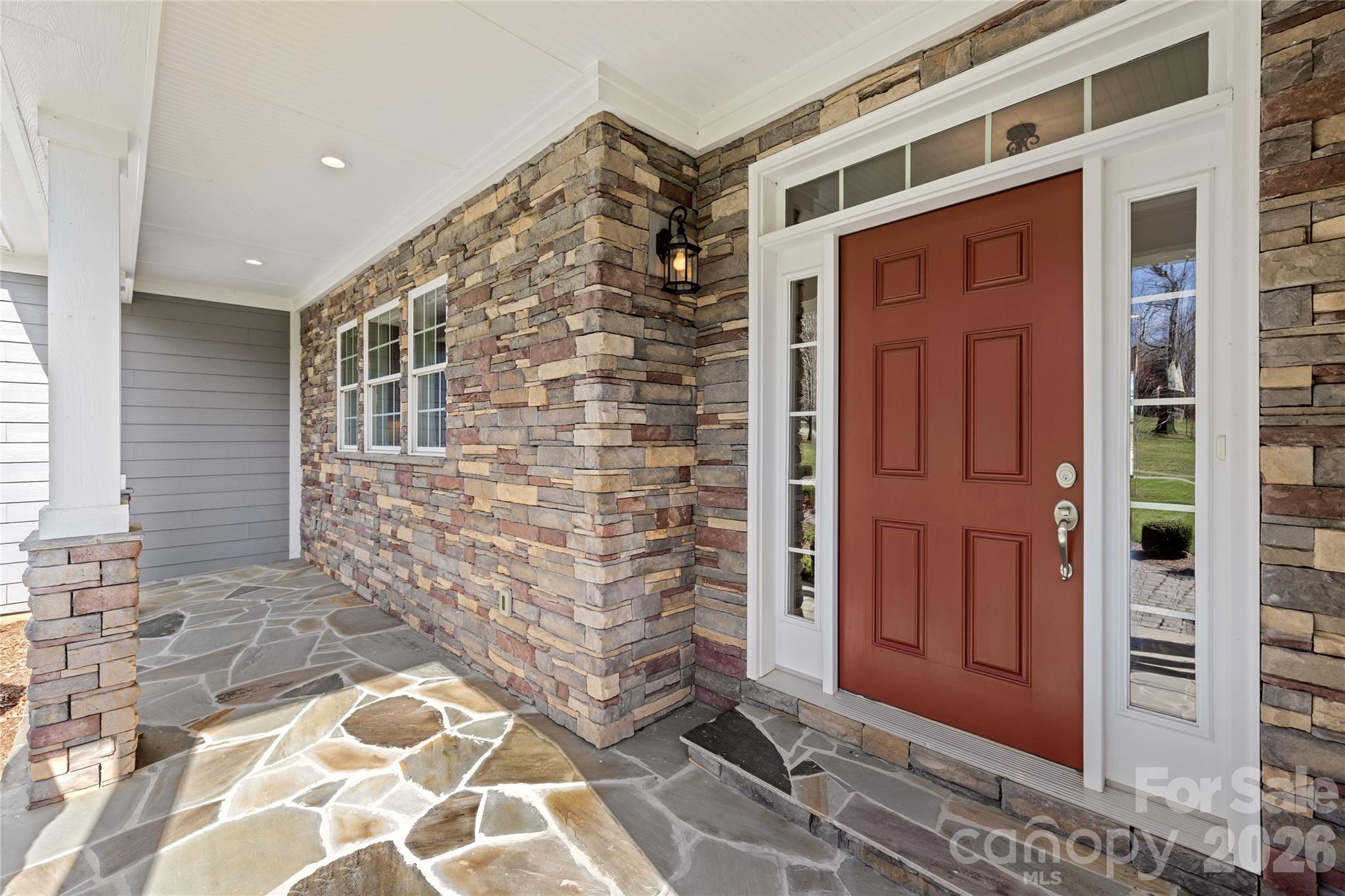 490 Mapleton Lane — Columbus