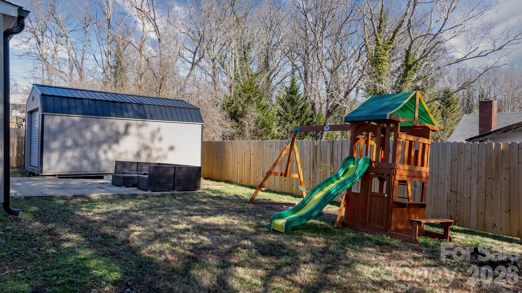 606 Prospect Street NW — Lenoir