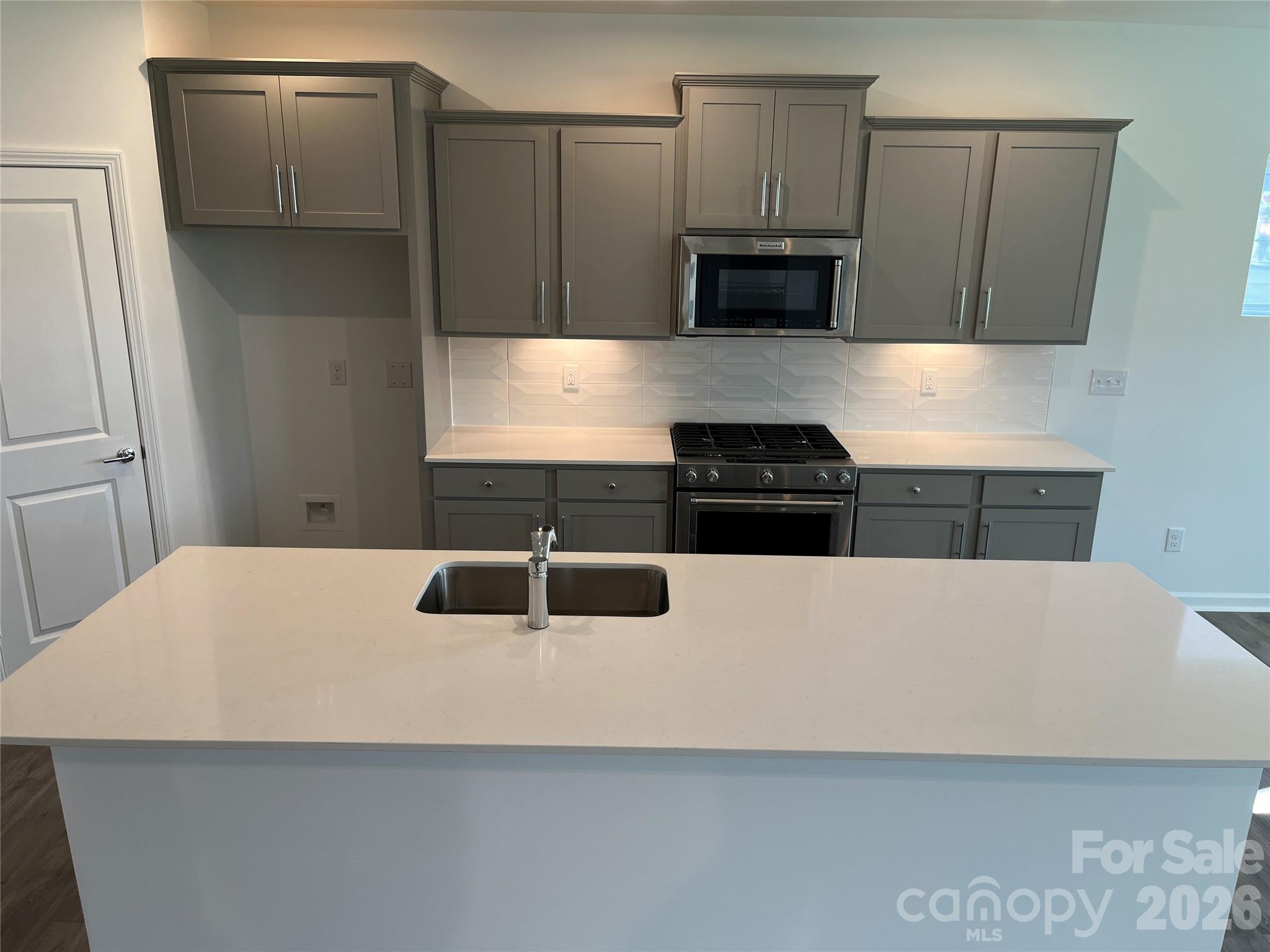 12113 Bradshaw Court — Charlotte