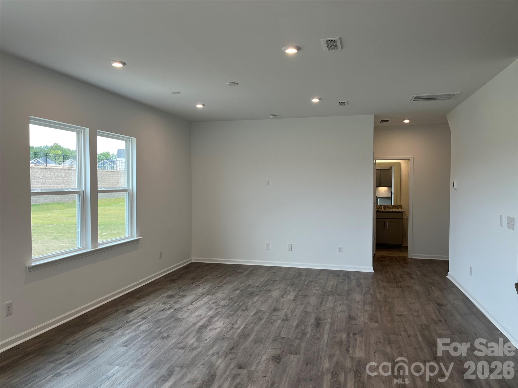 12121 Bradshaw Court — Charlotte