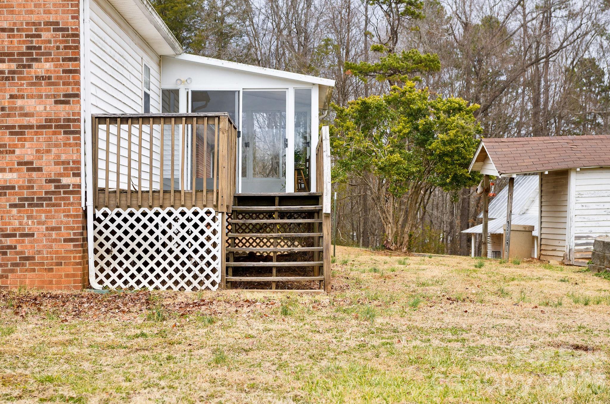171 Lakey Road — Mocksville