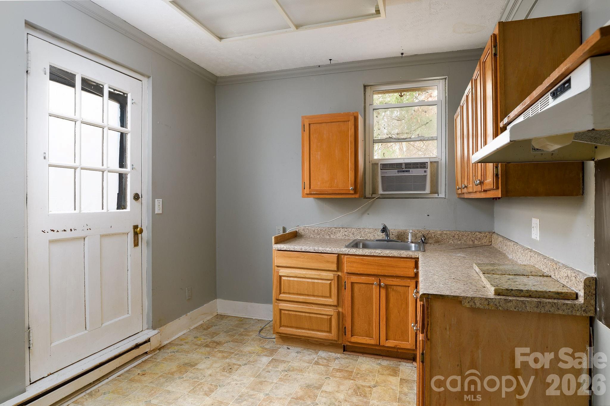171 Lakey Road — Mocksville