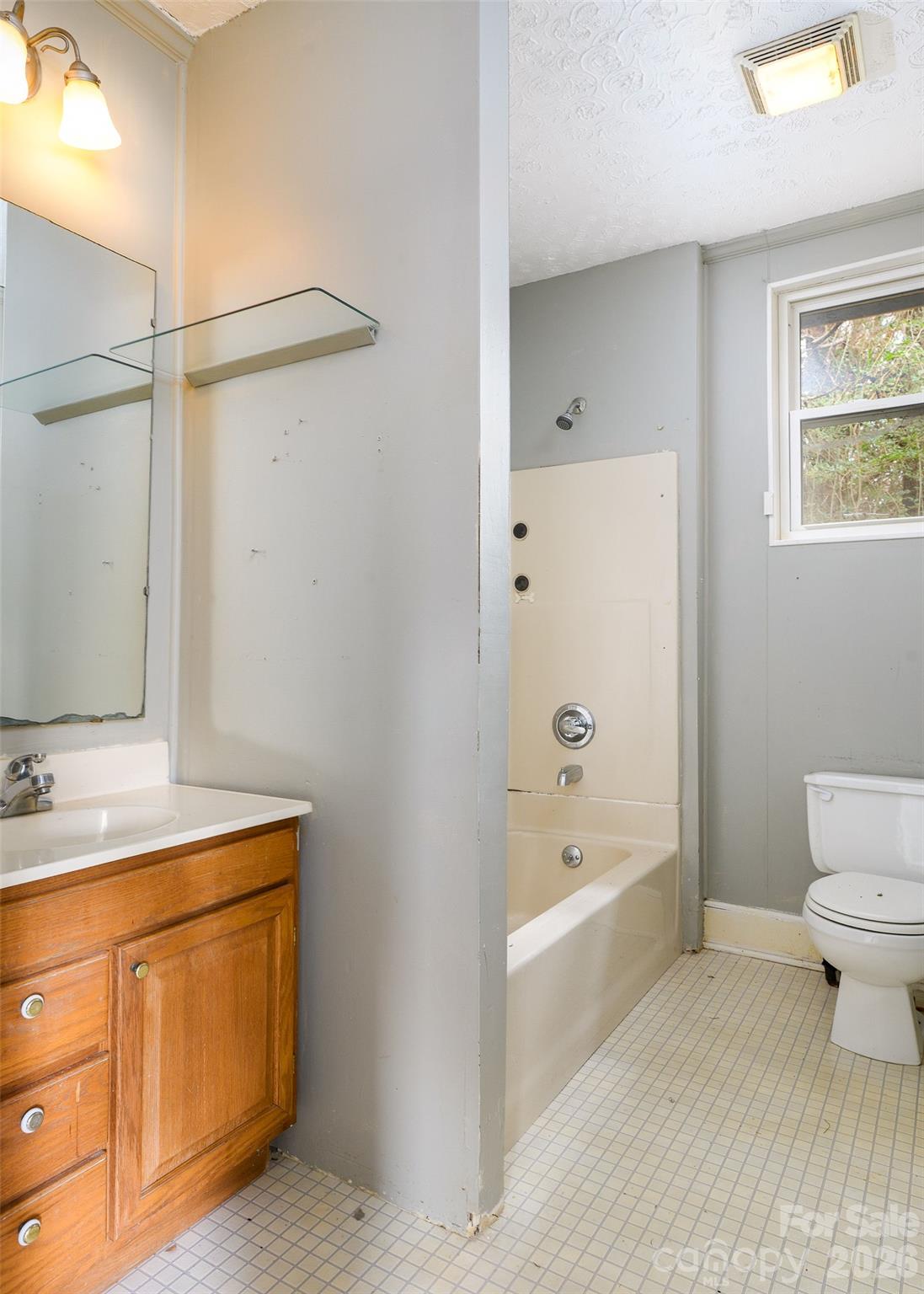 171 Lakey Road — Mocksville