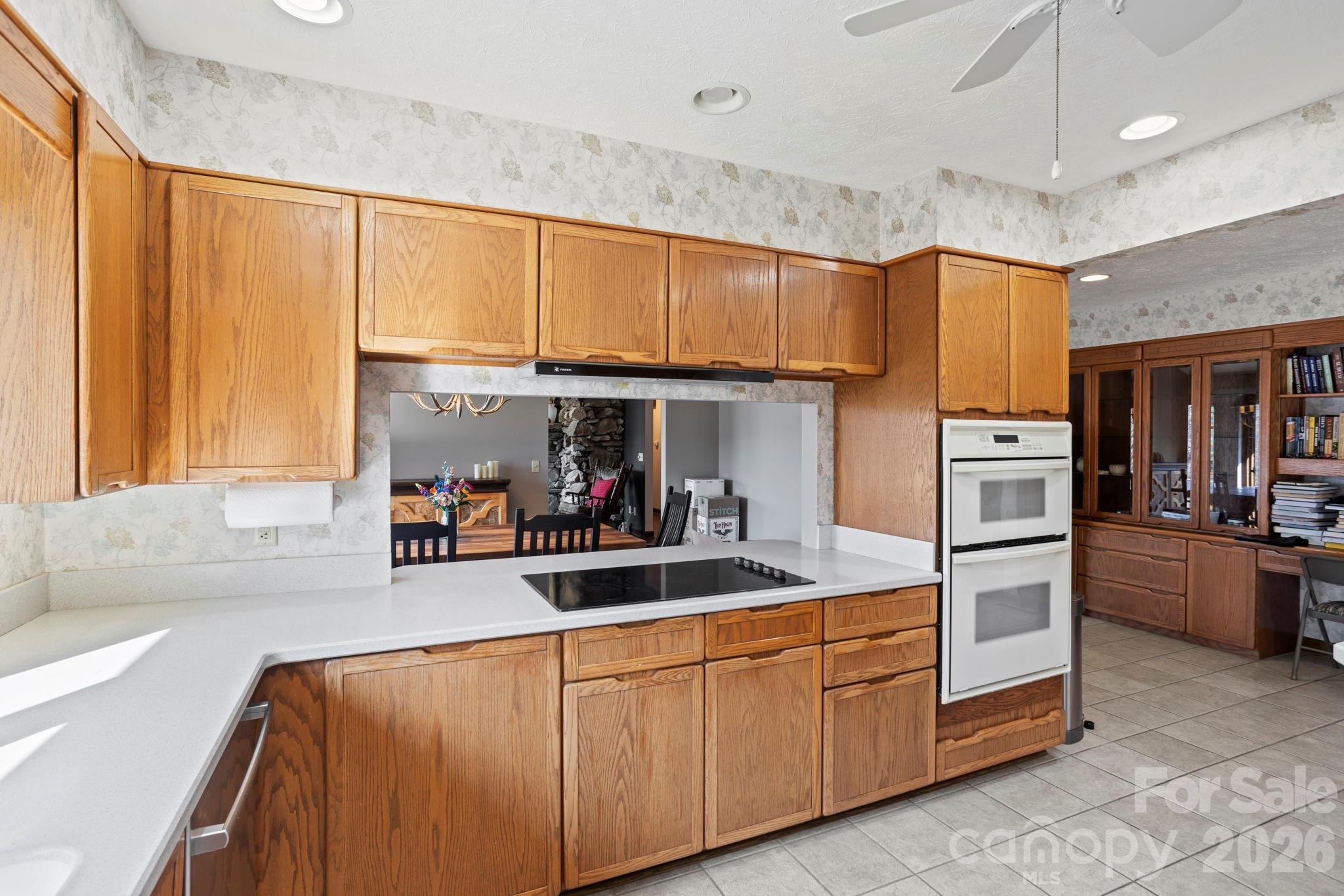 404 W Browning Road — Hendersonville