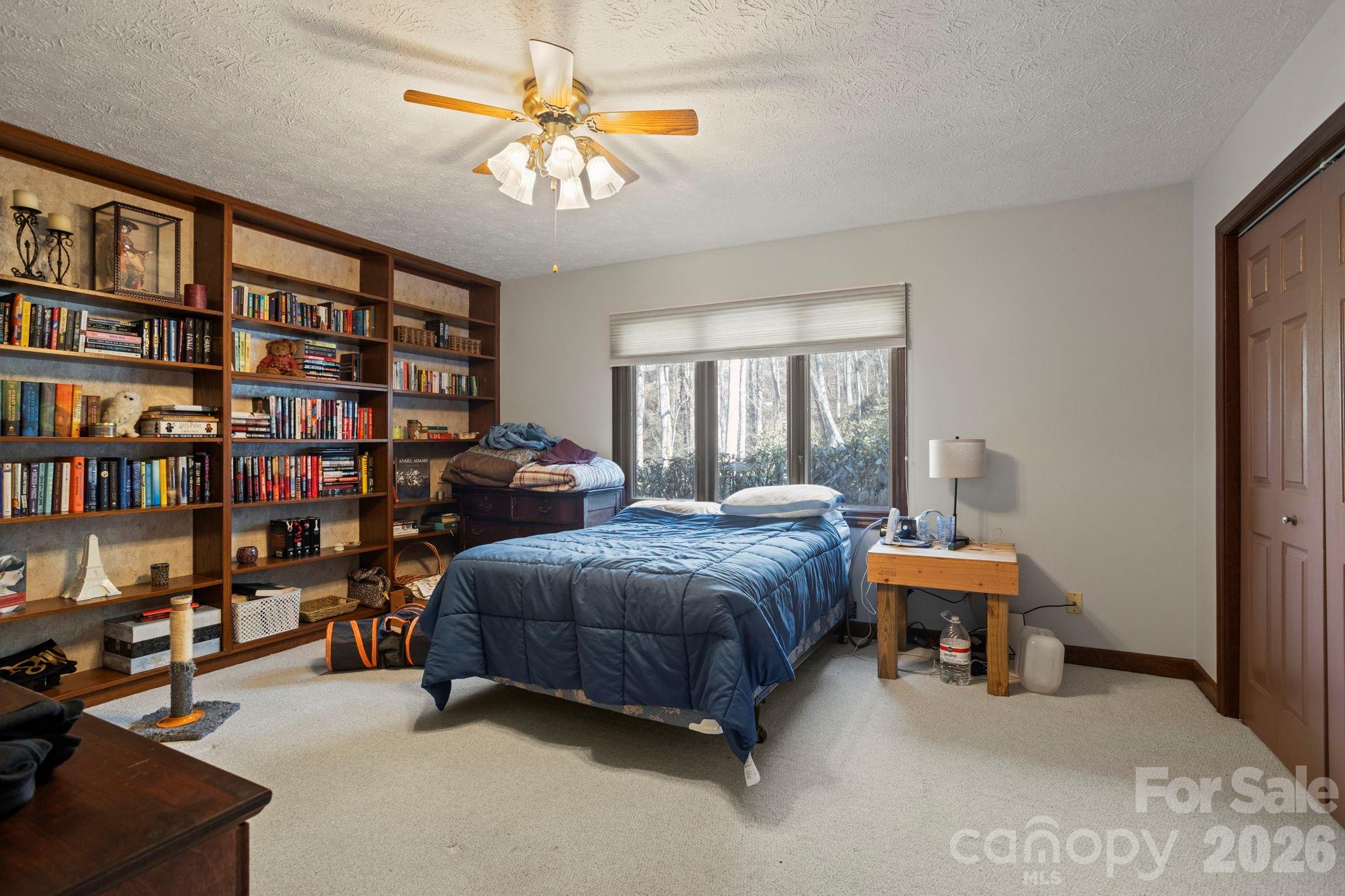 404 W Browning Road — Hendersonville