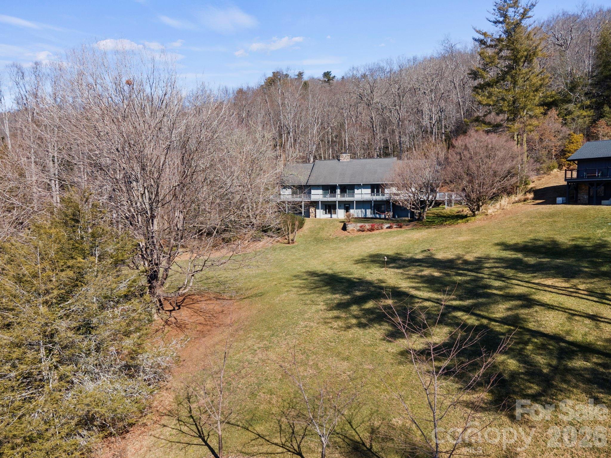 404 W Browning Road — Hendersonville