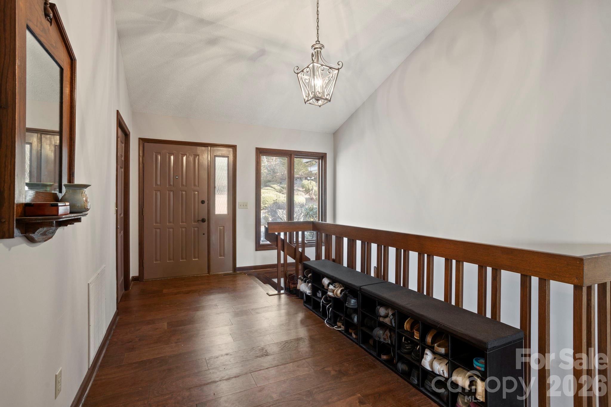 404 W Browning Road — Hendersonville