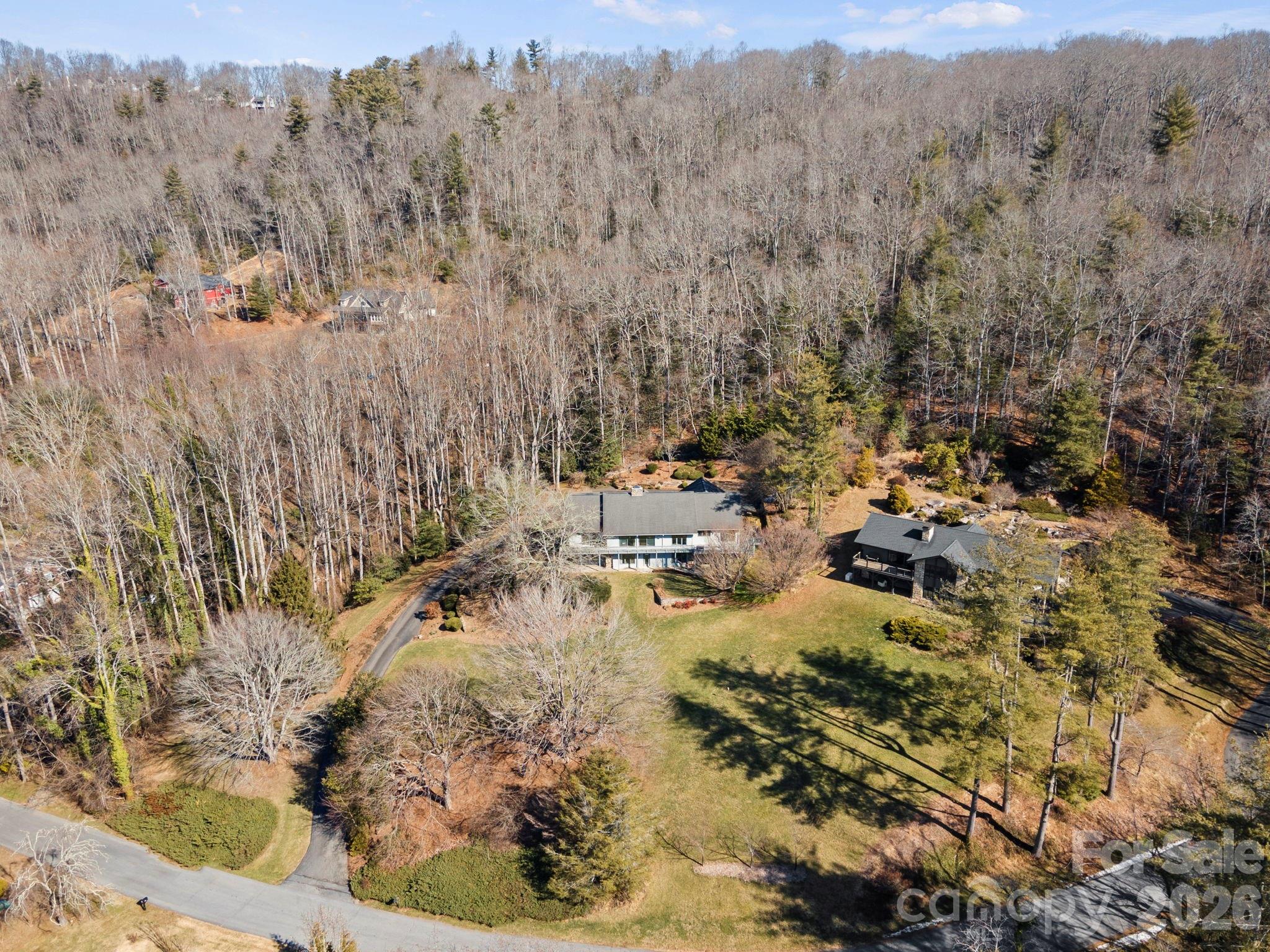404 W Browning Road — Hendersonville