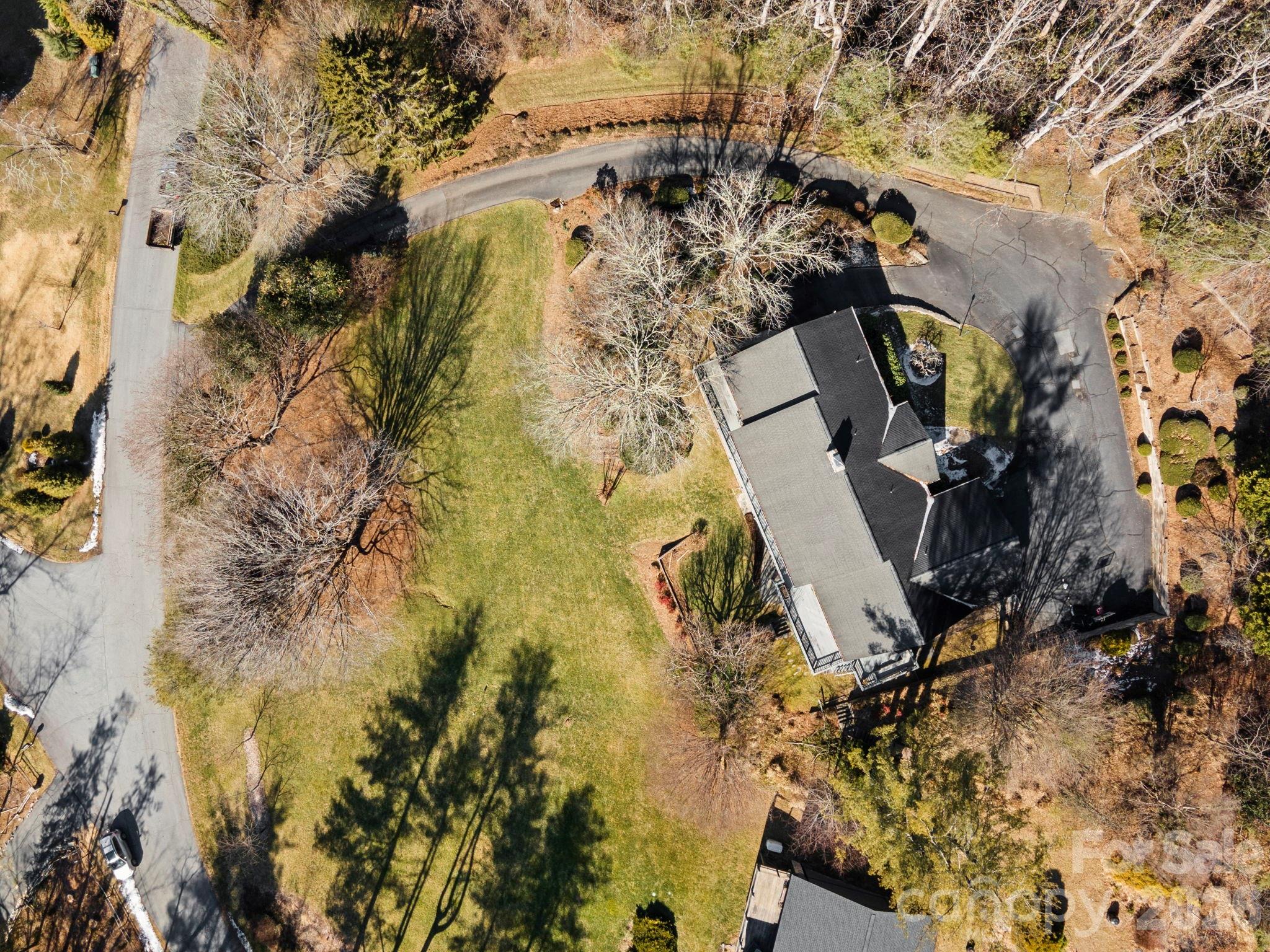 404 W Browning Road — Hendersonville