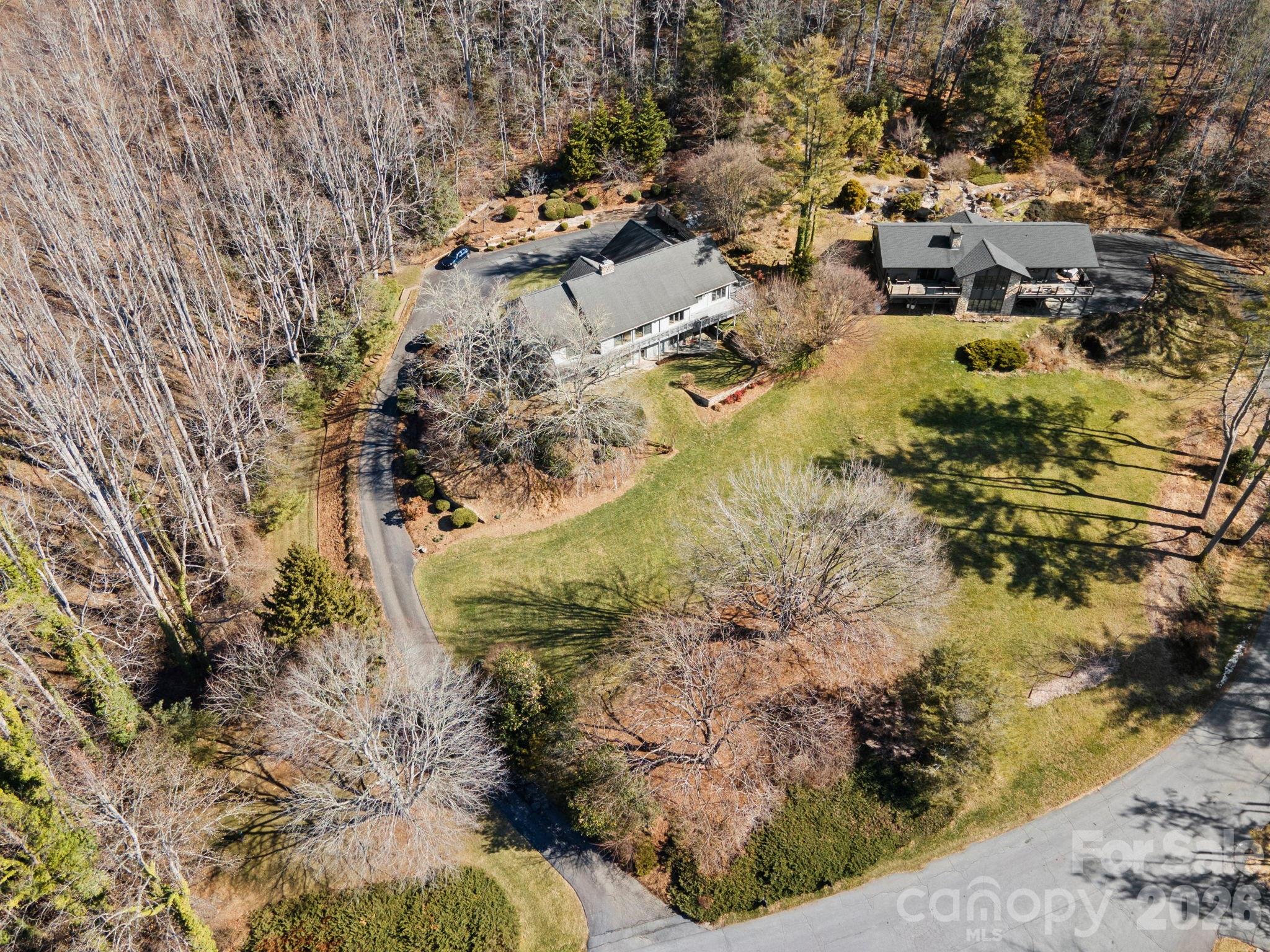 404 W Browning Road — Hendersonville