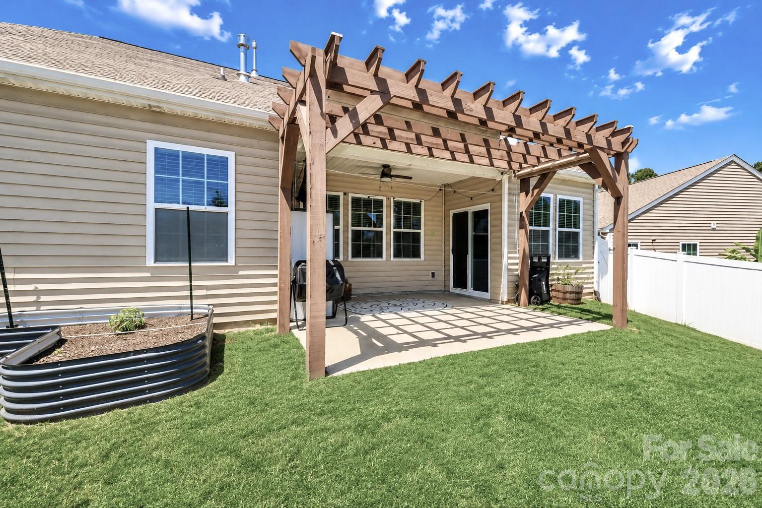 180 N Cromwell Drive — Mooresville