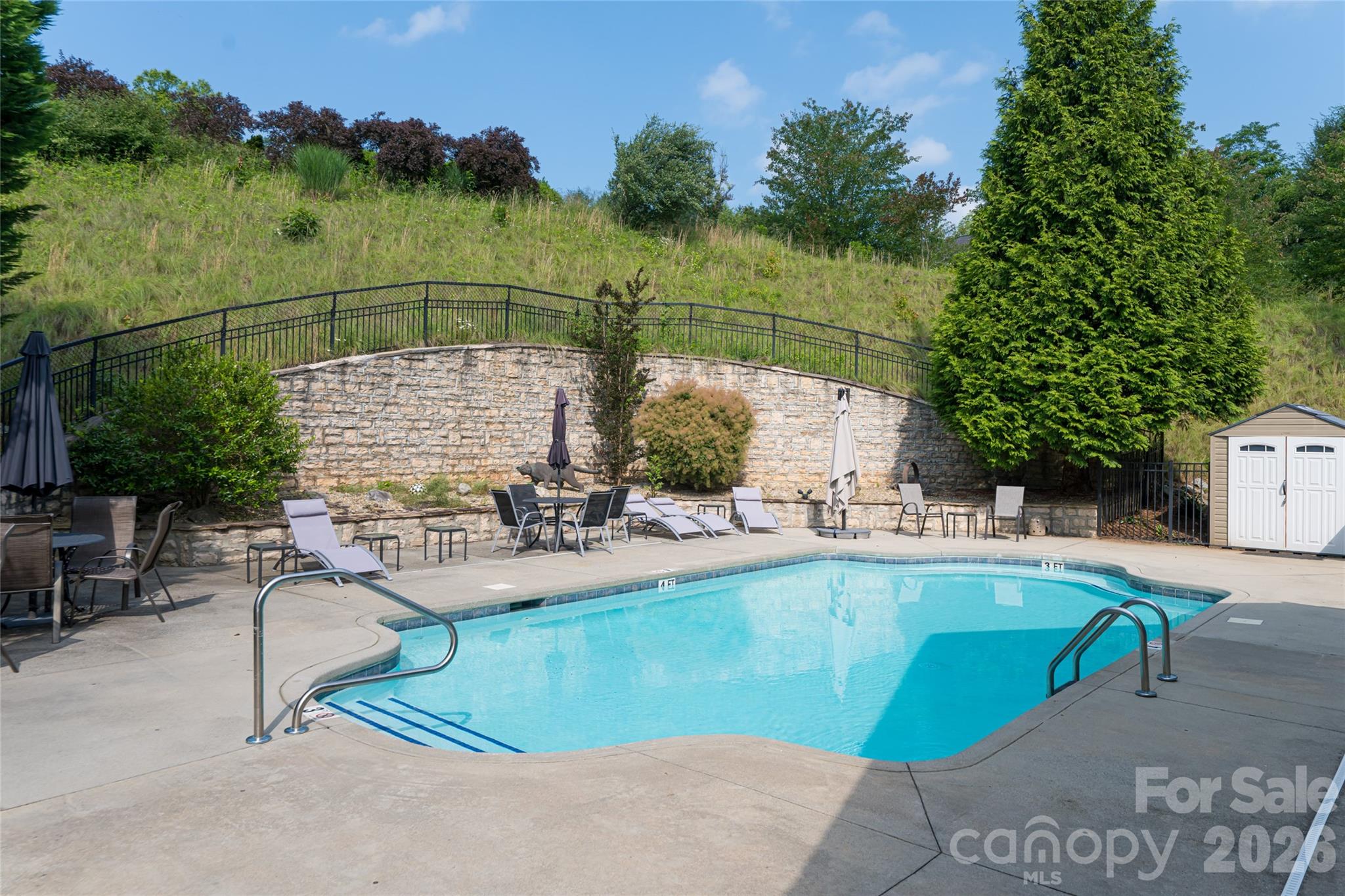 55 Outlook Circle — Swannanoa
