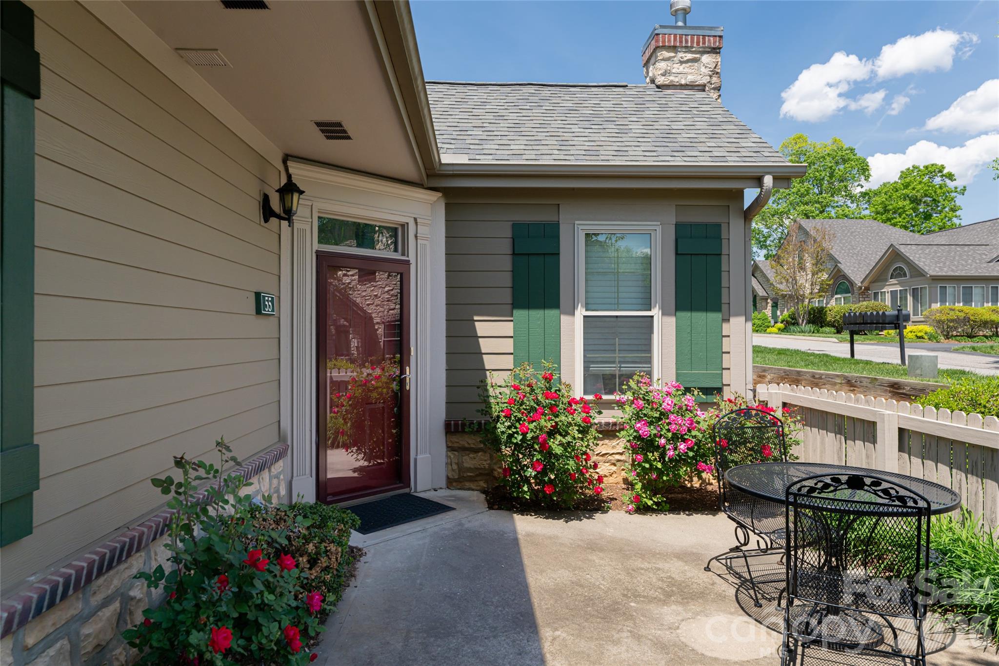 55 Outlook Circle — Swannanoa