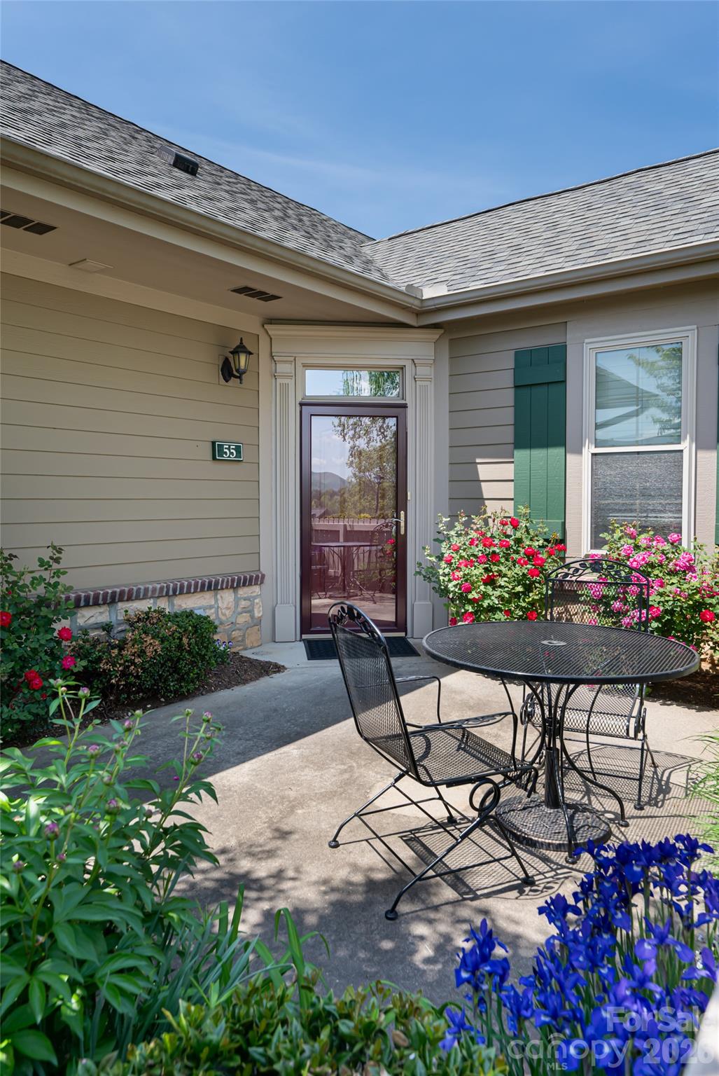 55 Outlook Circle — Swannanoa