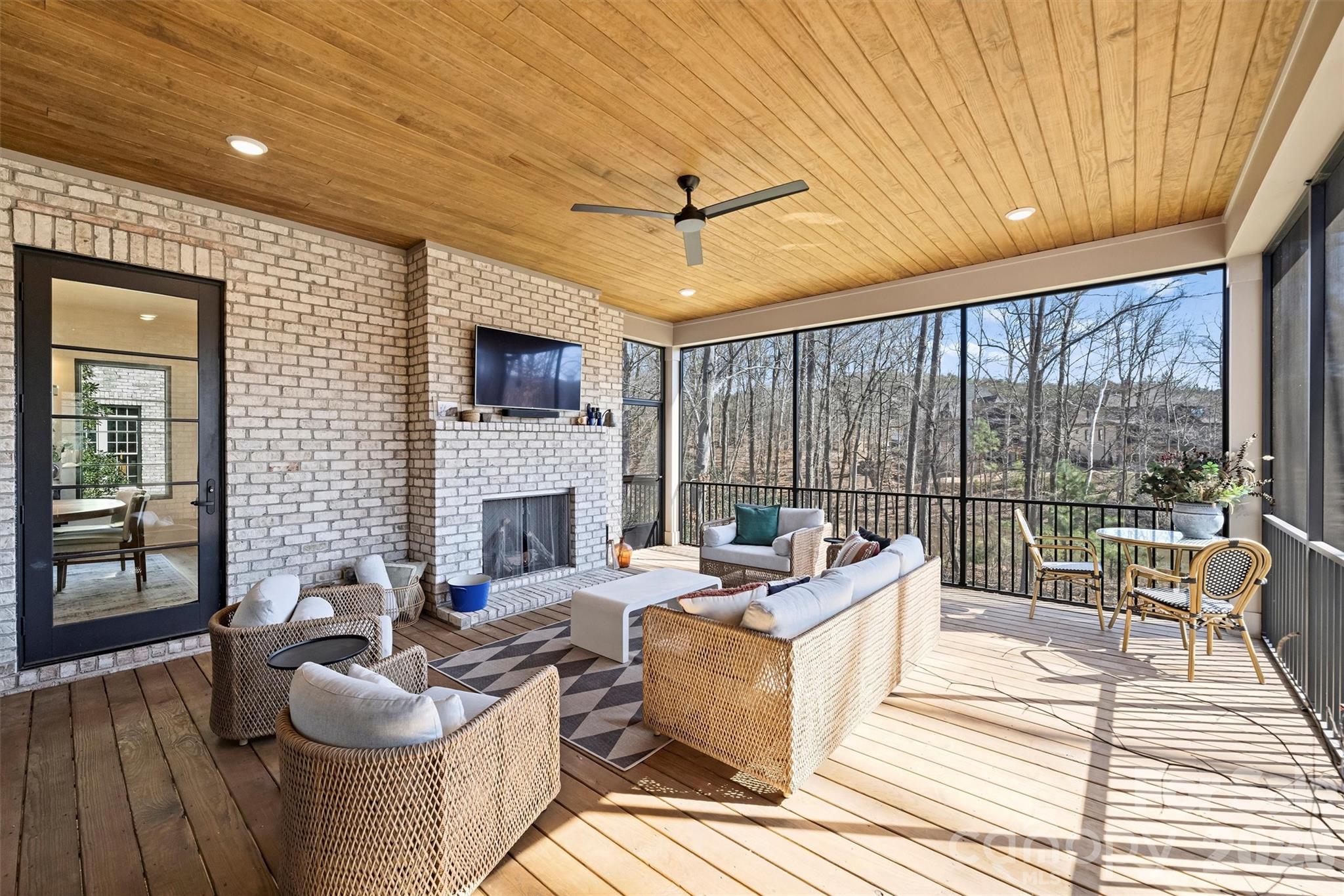 1521 Reflection Pointe Boulevard — Belmont