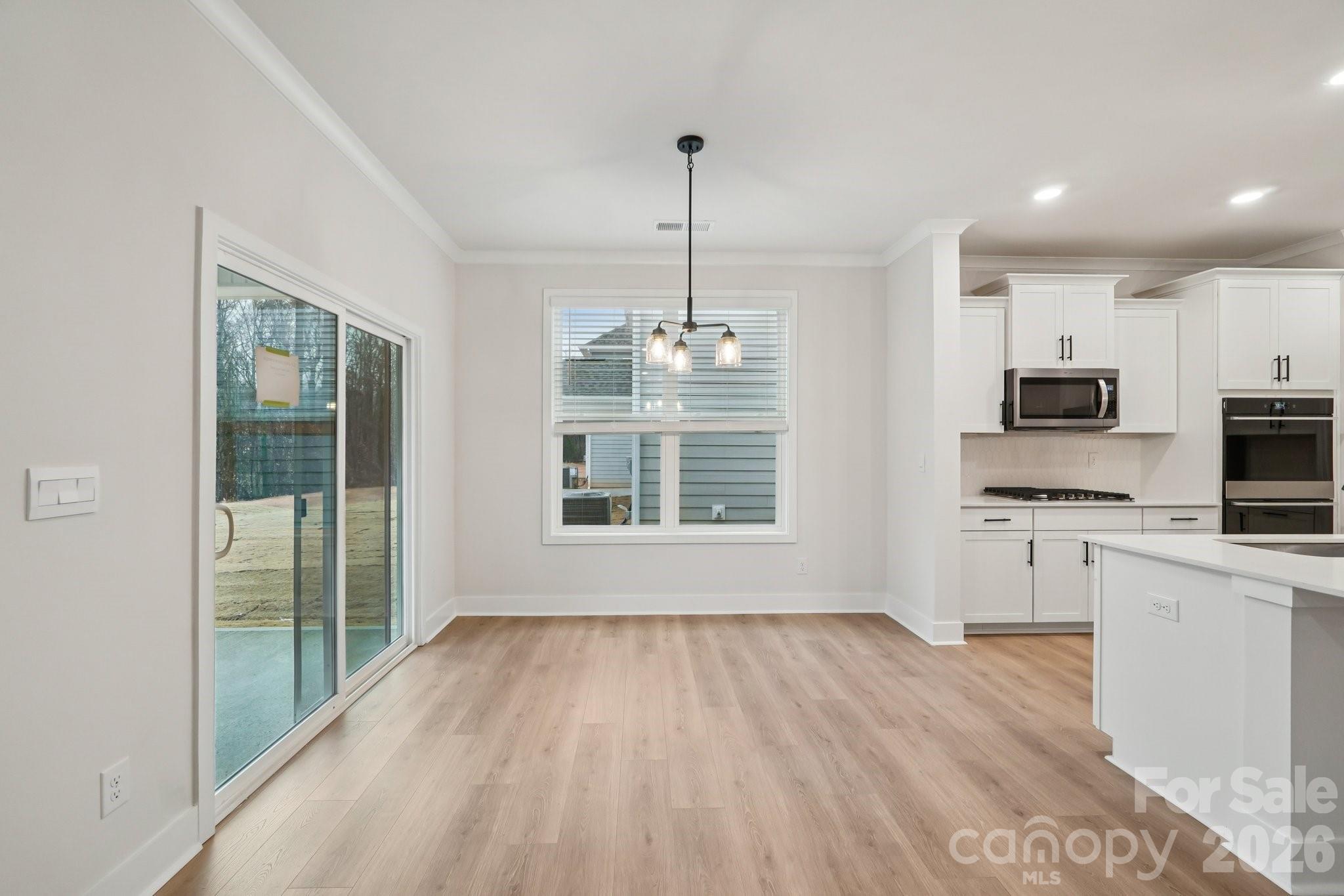 9107 Carver Avenue — Huntersville