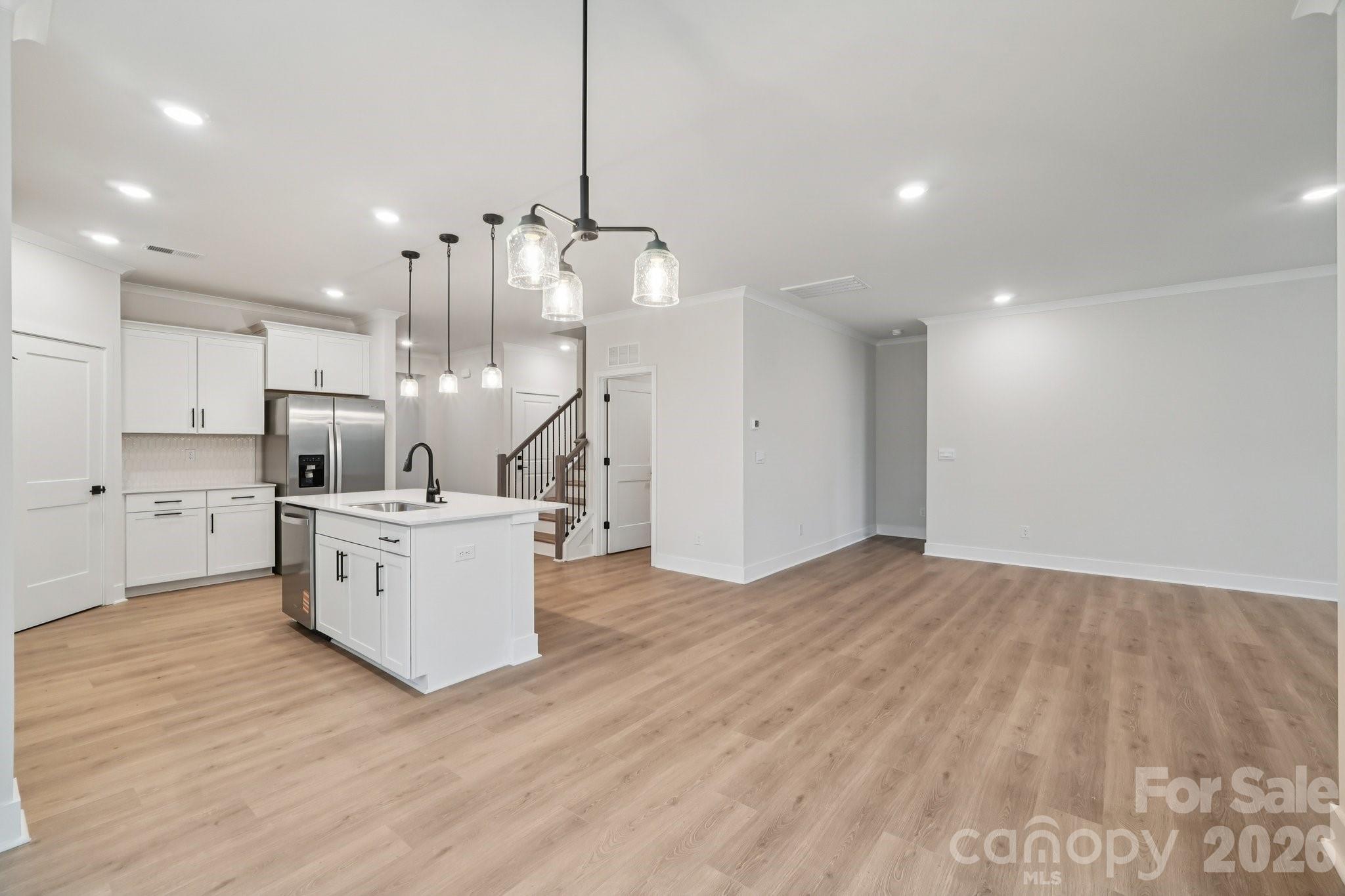 9107 Carver Avenue — Huntersville