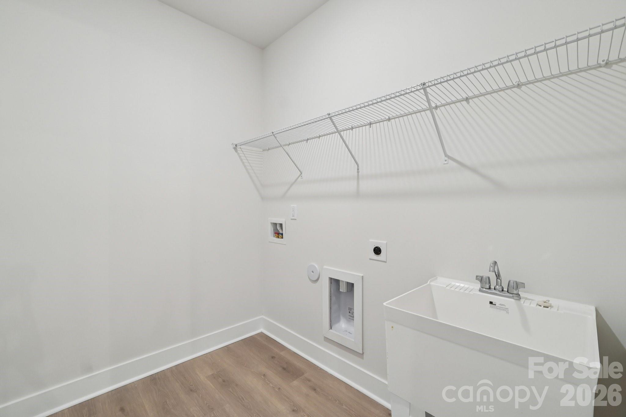 9107 Carver Avenue — Huntersville
