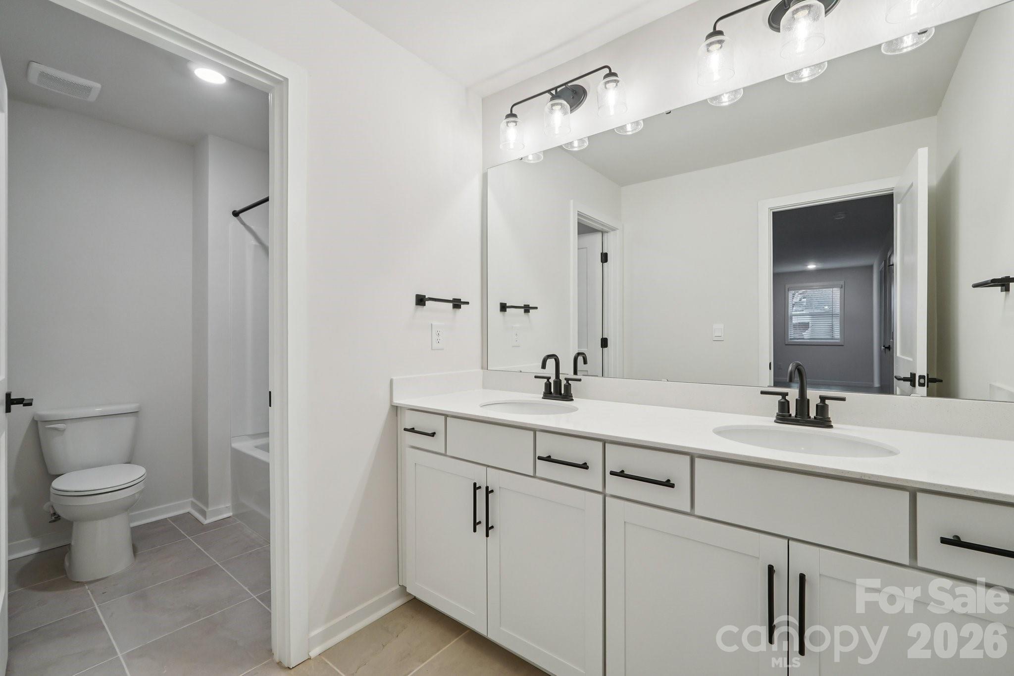 9107 Carver Avenue — Huntersville