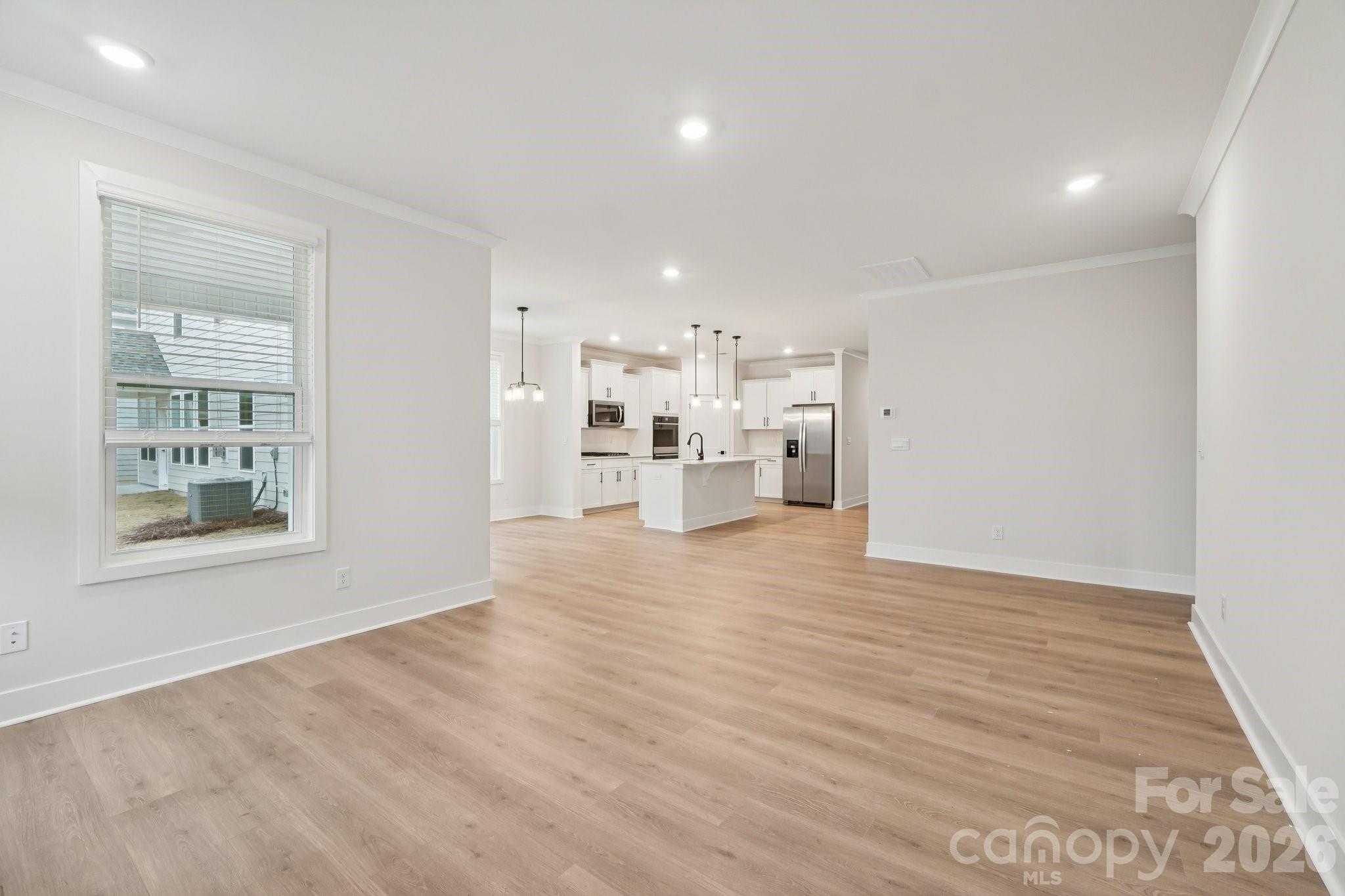 9107 Carver Avenue — Huntersville