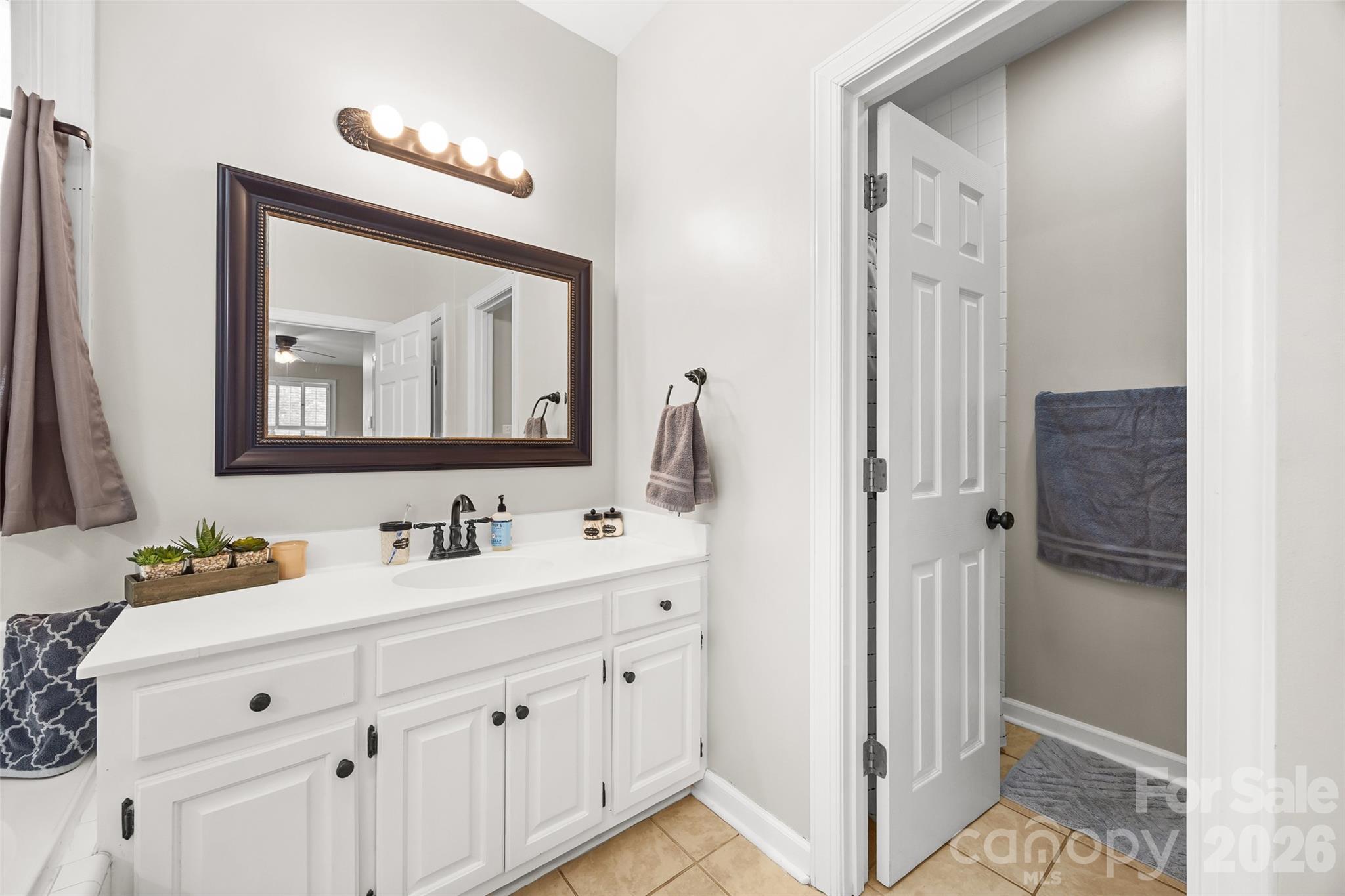 3470 Victorian Hills Drive #32 — Richburg