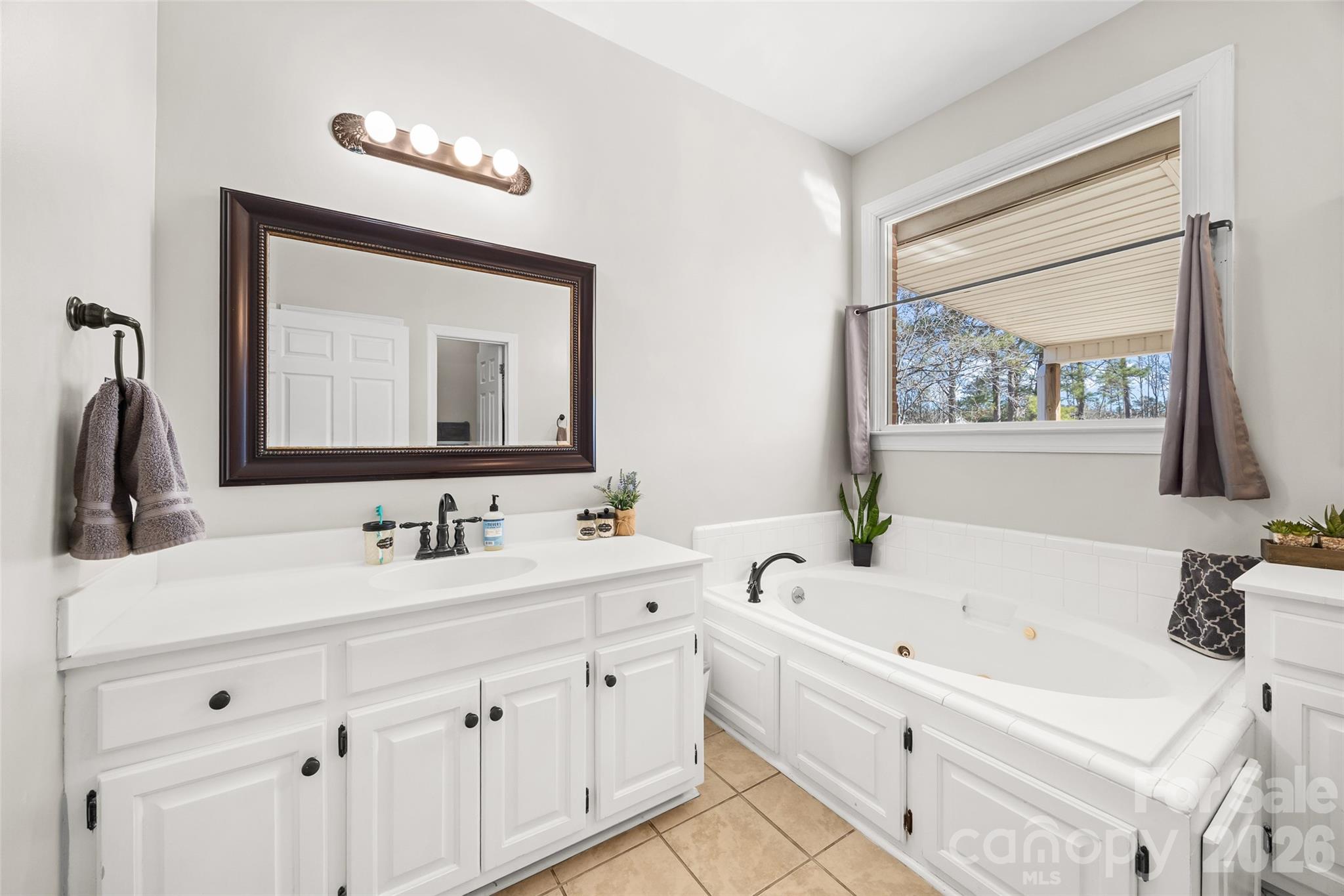 3470 Victorian Hills Drive #32 — Richburg