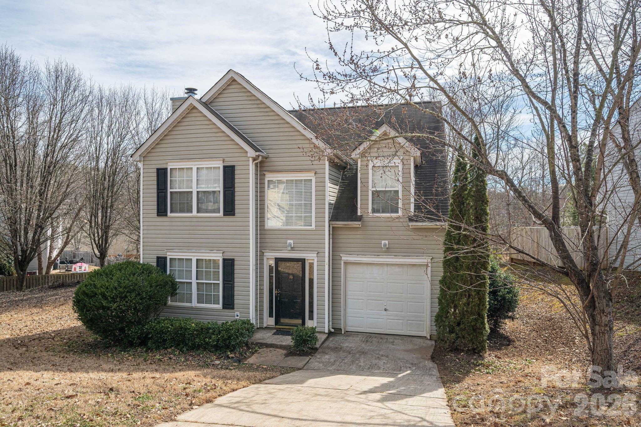 1434 Swaying Branch Lane — Clover