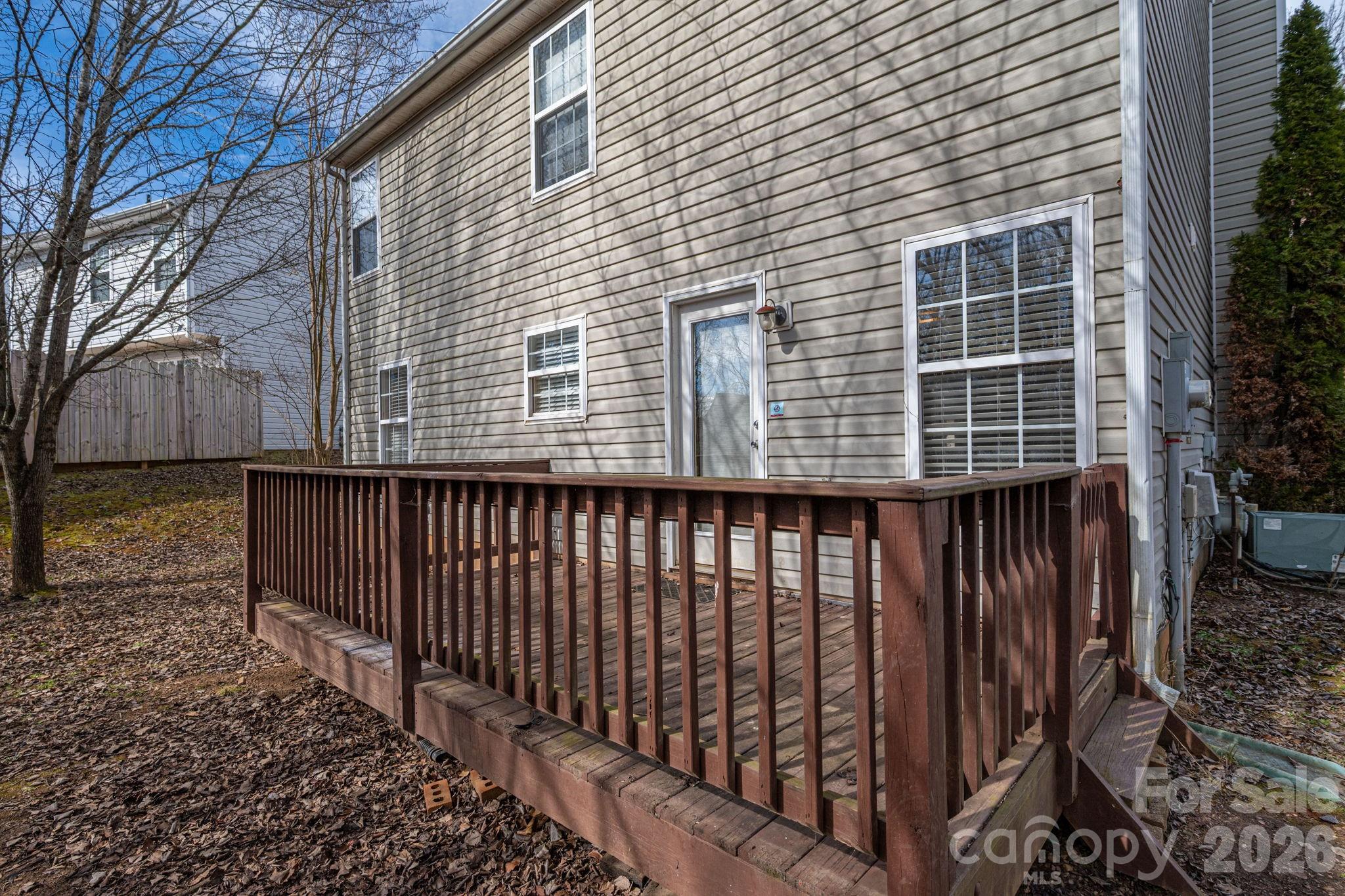 1434 Swaying Branch Lane — Clover