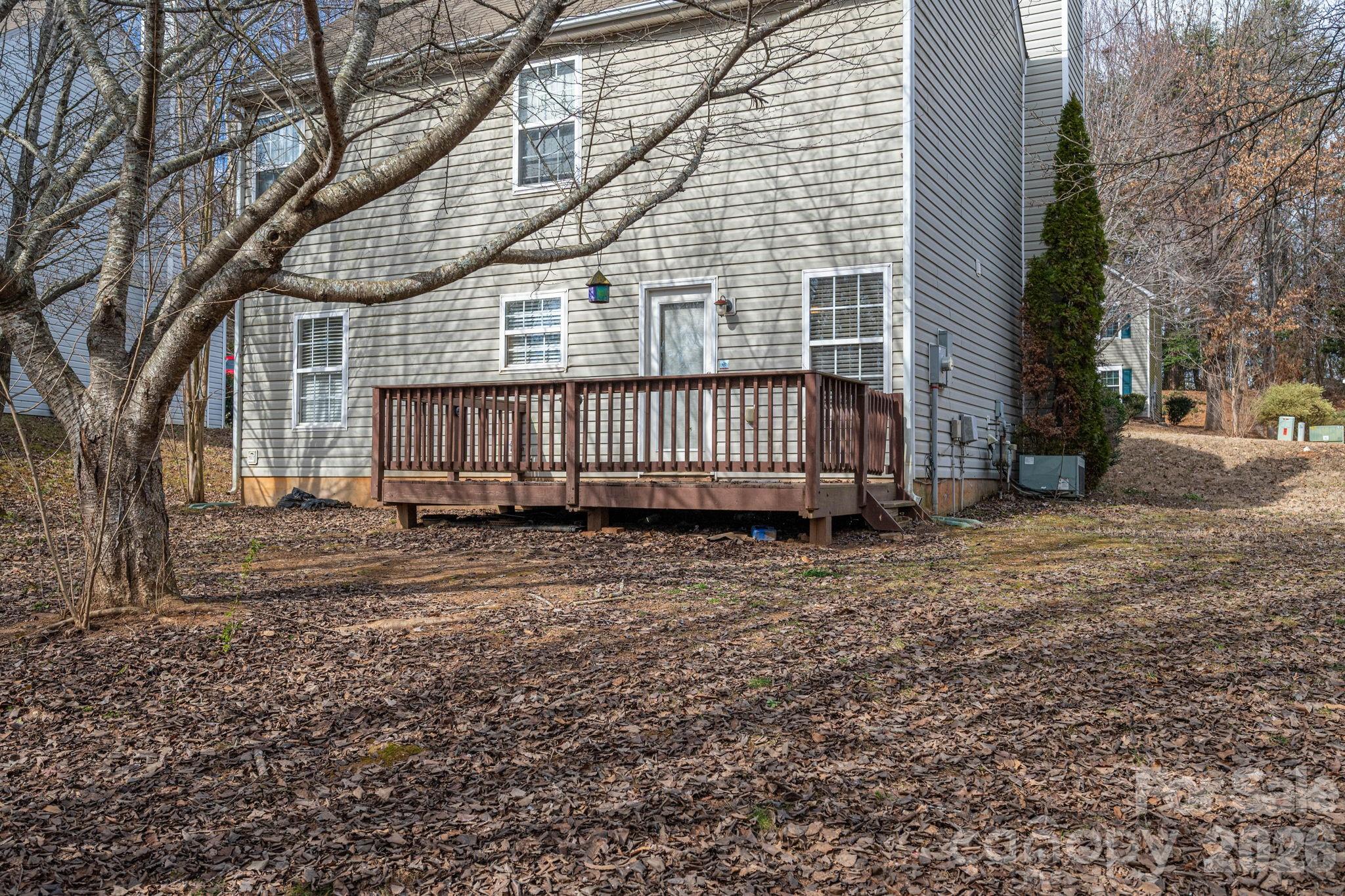 1434 Swaying Branch Lane — Clover